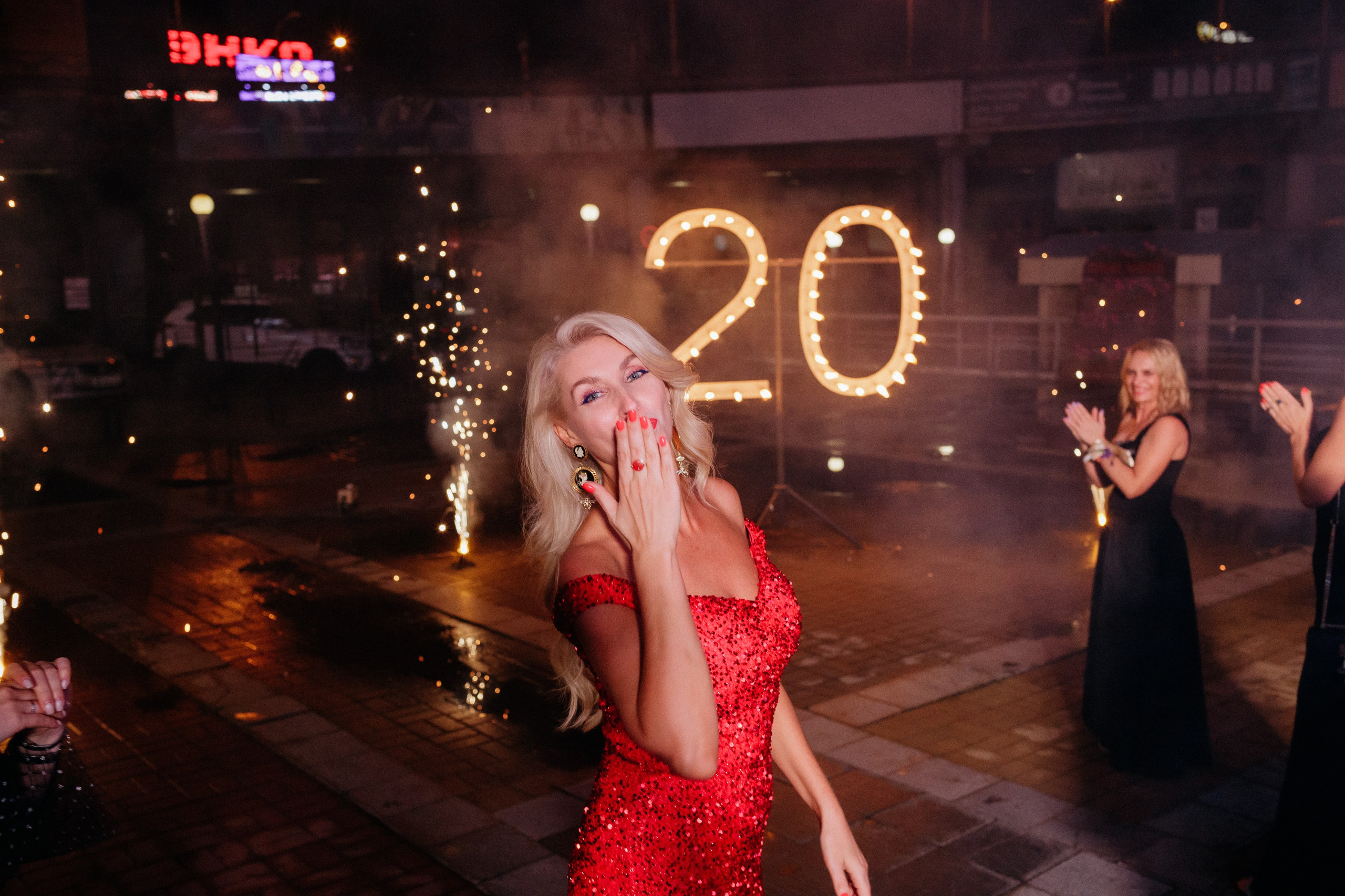 20 лет студии красоты Юлии Харченко. СВОИ. ФОТООТЧЕТЫ-СОБЫТИЯ-МЕСТА