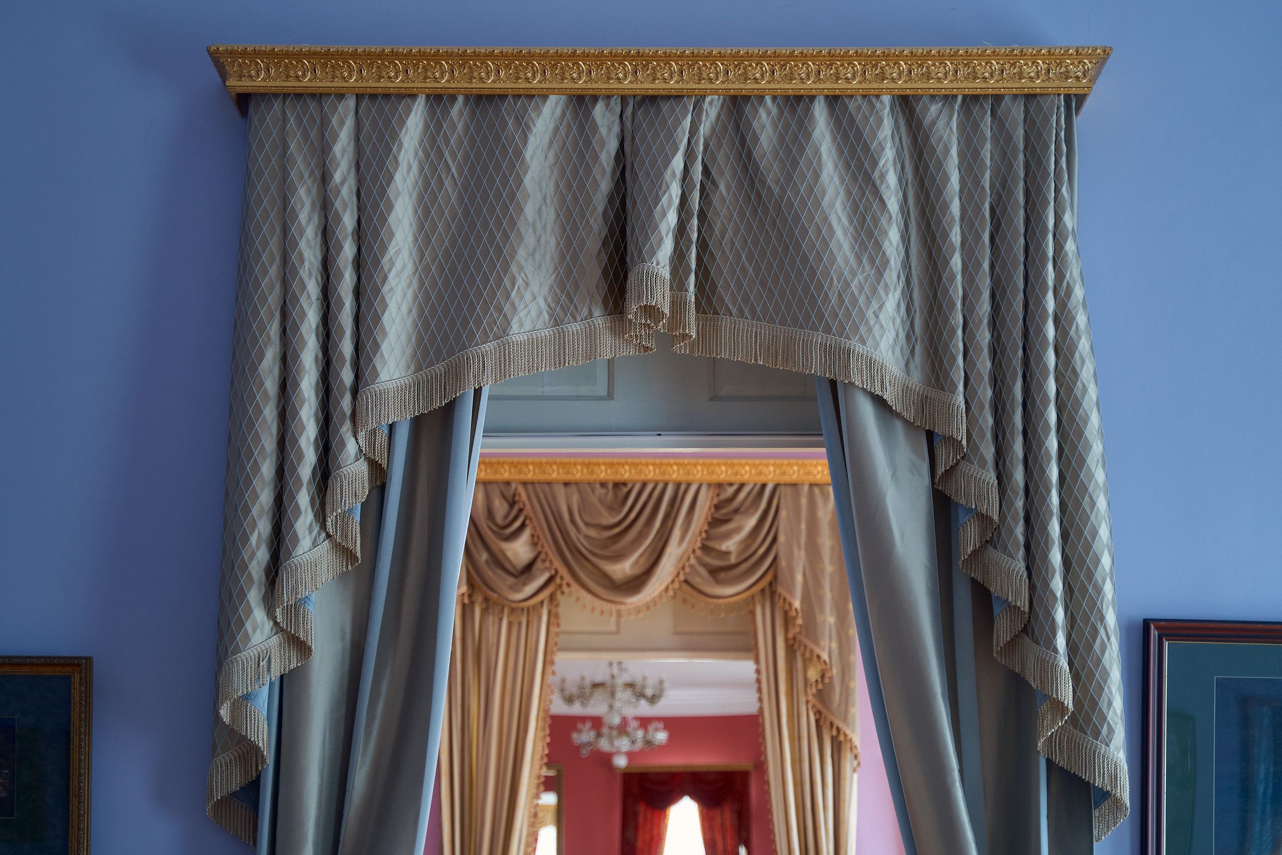 Интерьер гостиницы пожарских в Торжке