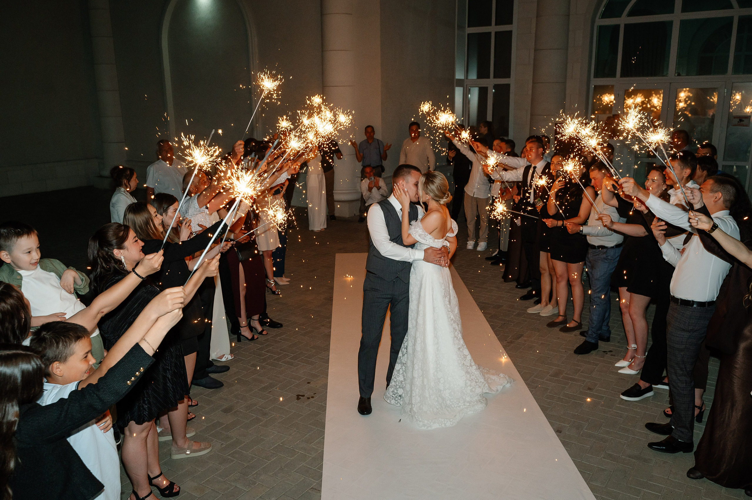 Свадебный сезон 2025. Свадебный и семейный фотограф в Чебоксарах Ирина Левнер