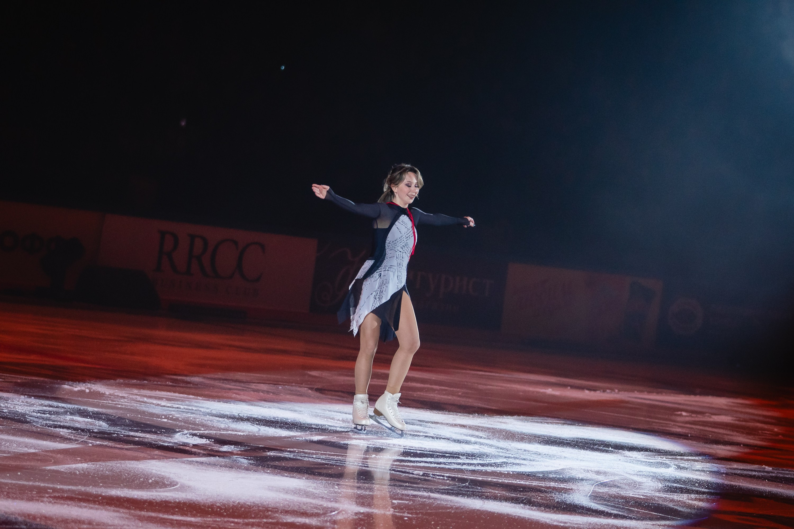 Шоу «Чемпионы на льду» в Новосибирске. Воробьева Ксения — Спортивный и танцевальный фотограф Новосибирск