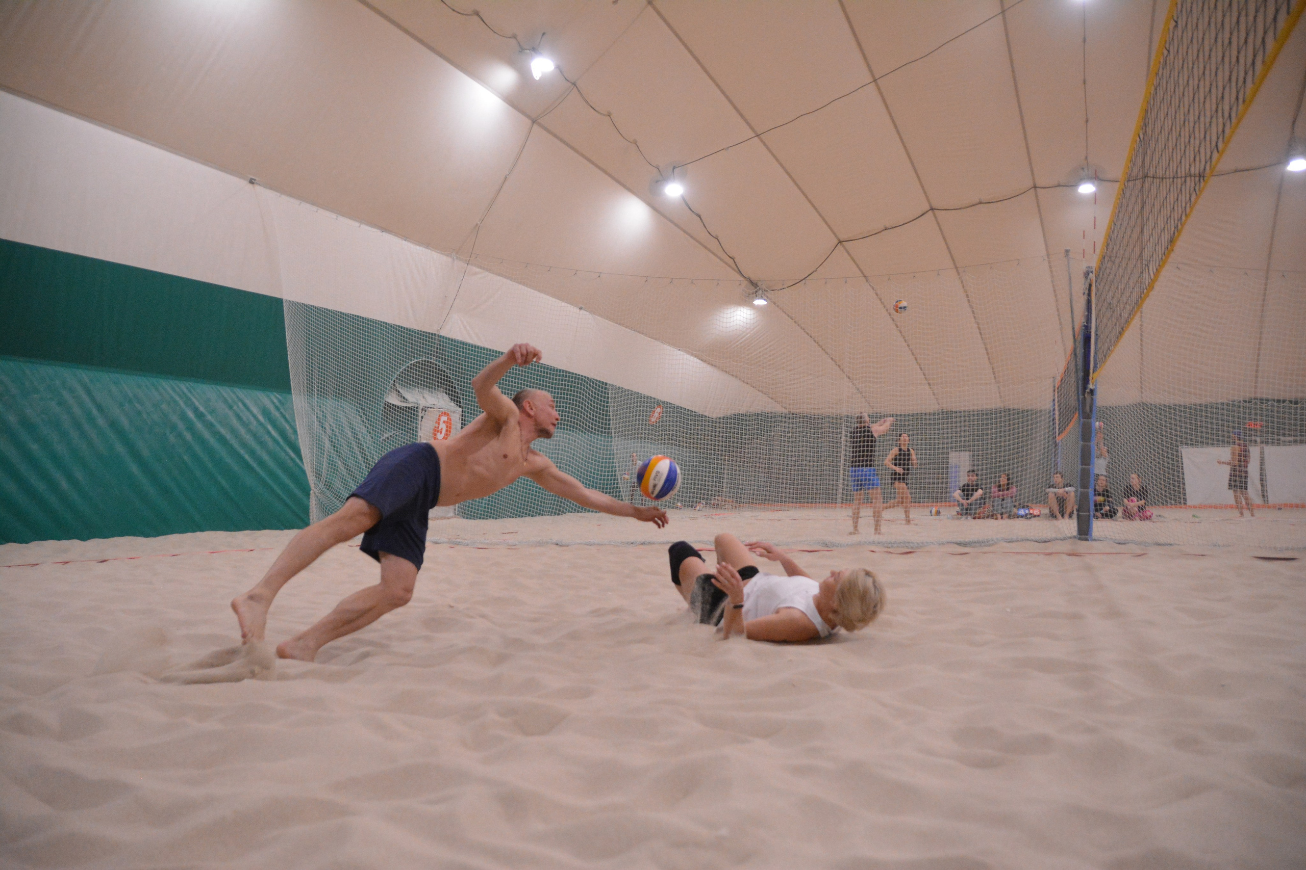 F/8 and be there — оказаться в нужном месте и поймать момент