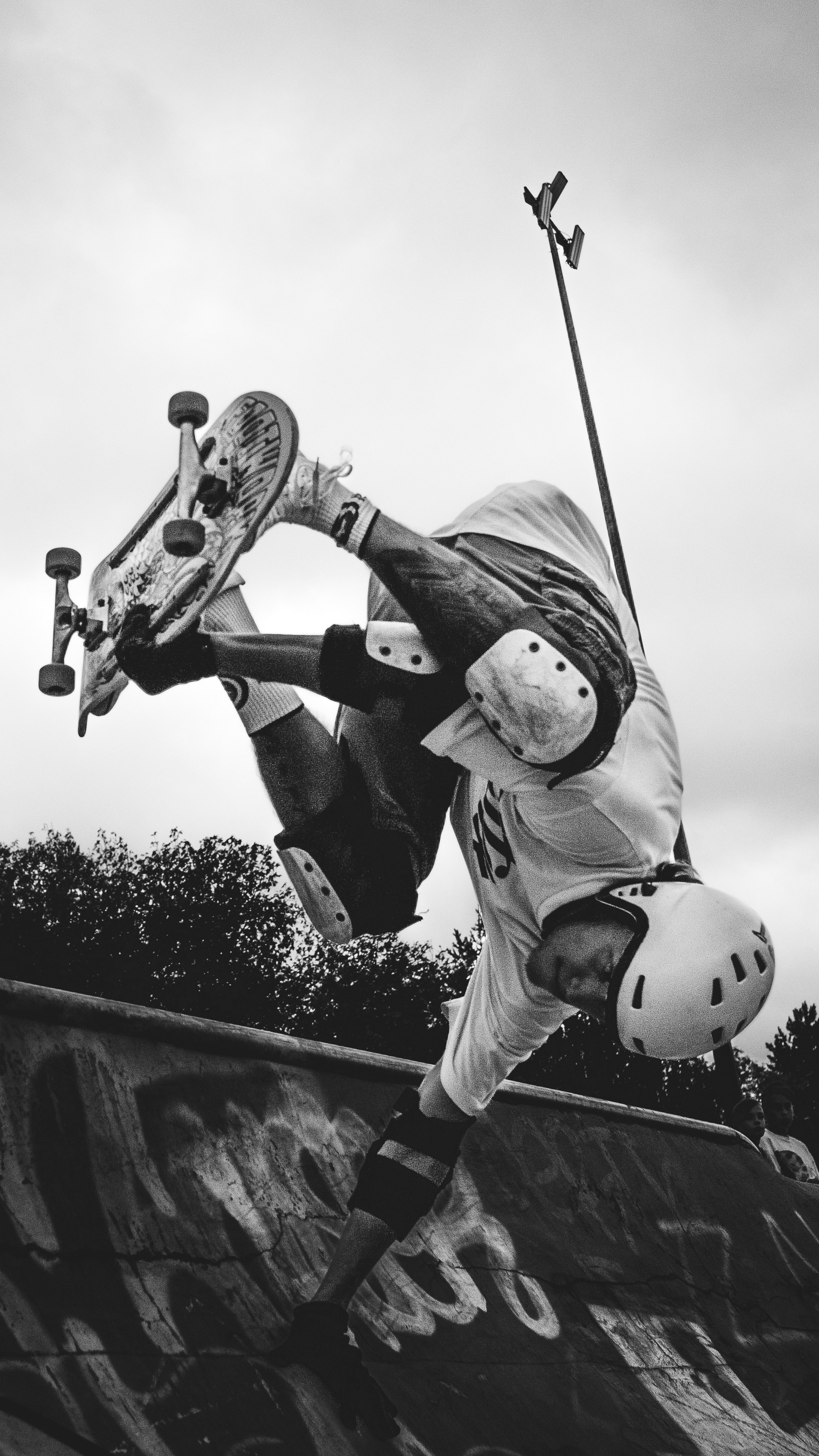 Фотосессия в экстрим парке парень на скейте