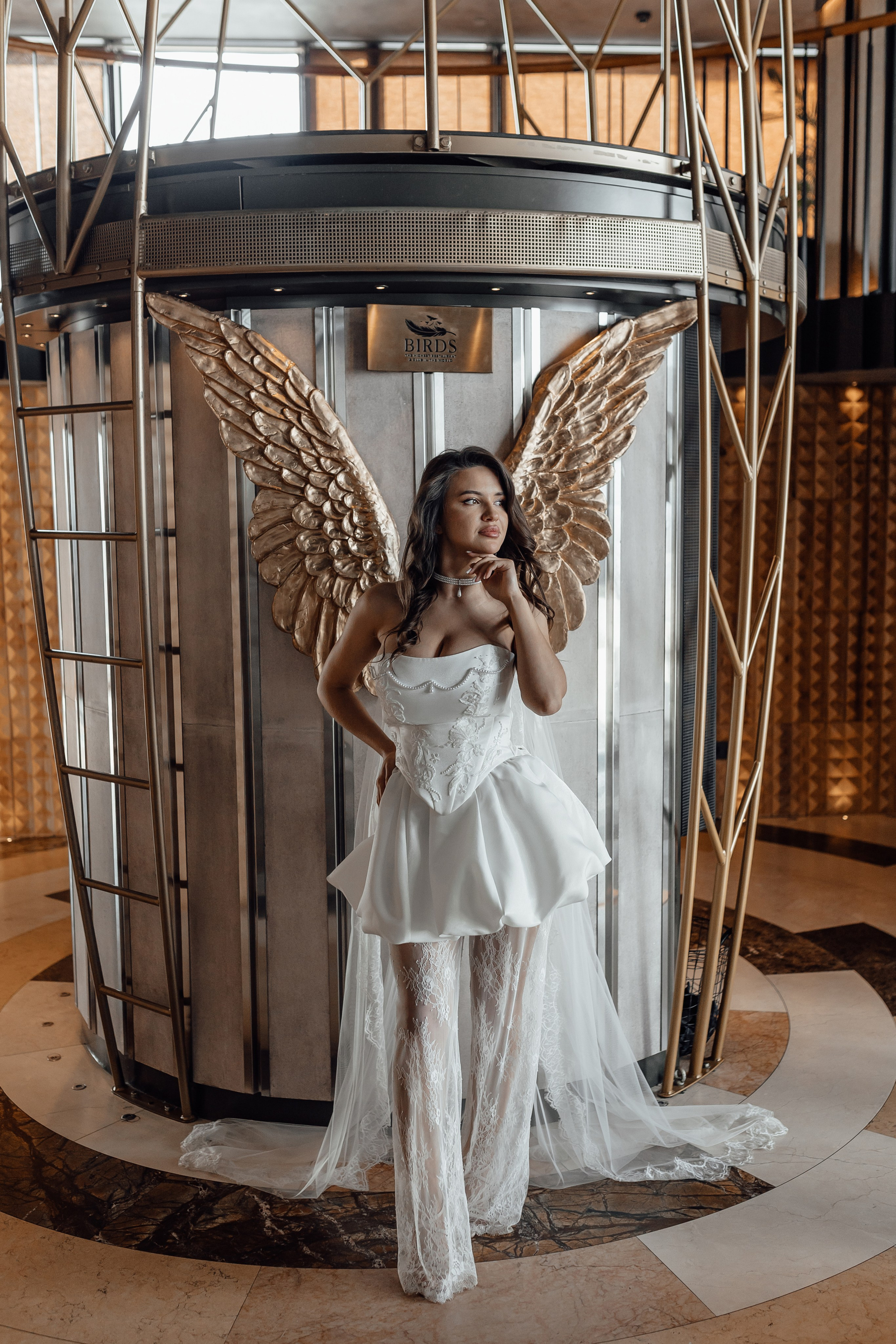 Регистрация брака в ресторане Birds Москва Сити. Свадебный фотограф в Москве Дарья Олендарёва