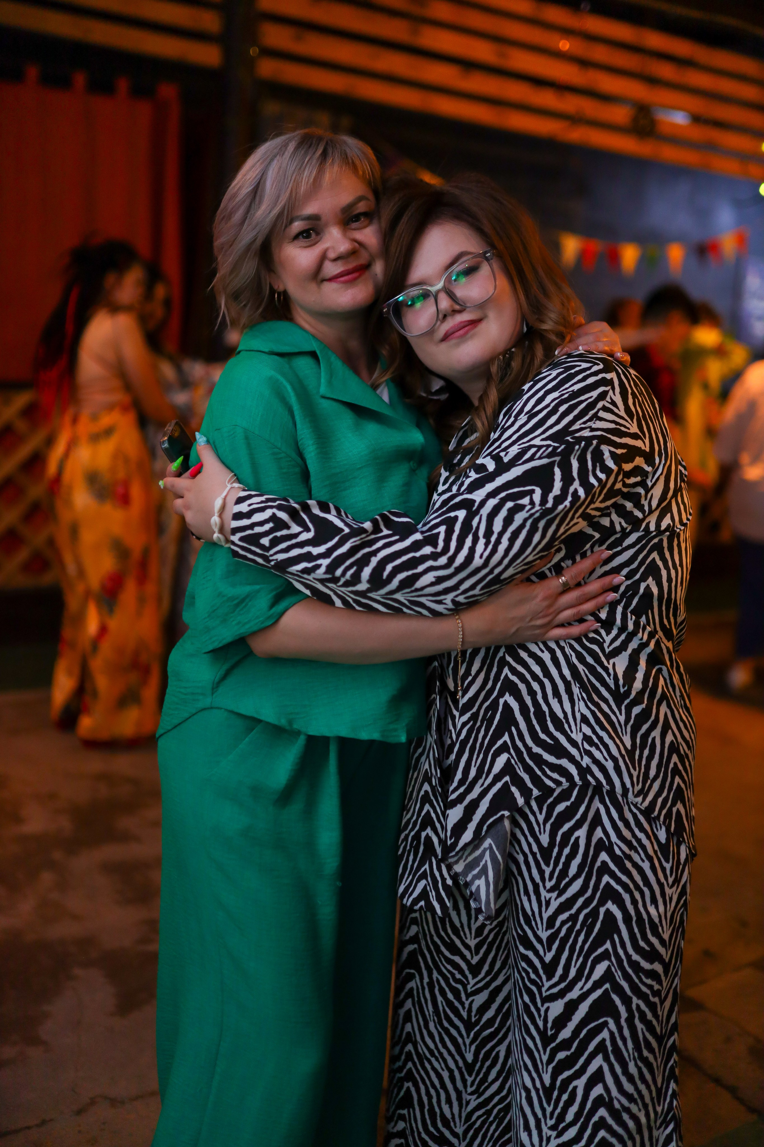 Выпускники. Фотограф в Жезказгане. Графический дизайнер