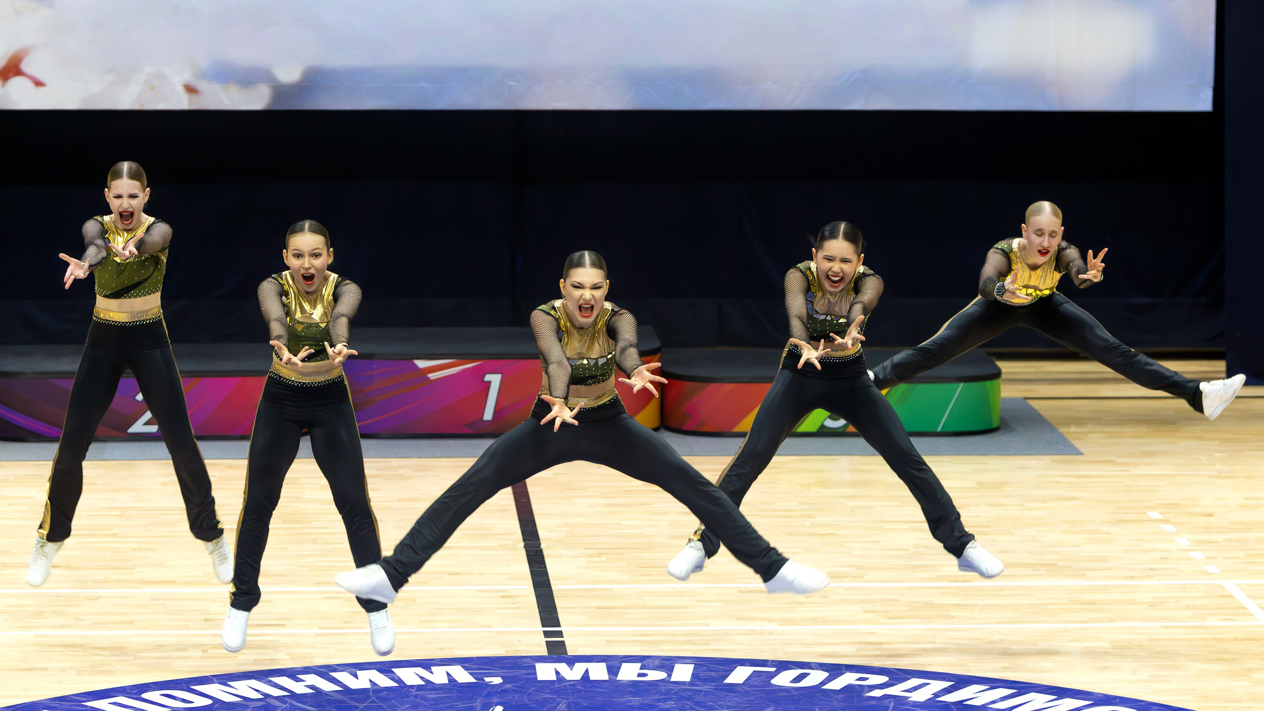 Фестиваль по фитнес-аэробике «Облачко» дисциплина «Аэробика». Выпускные альбомы и школьный фотограф в Подольске, Троицке, Щербинке, Москве и Московской области