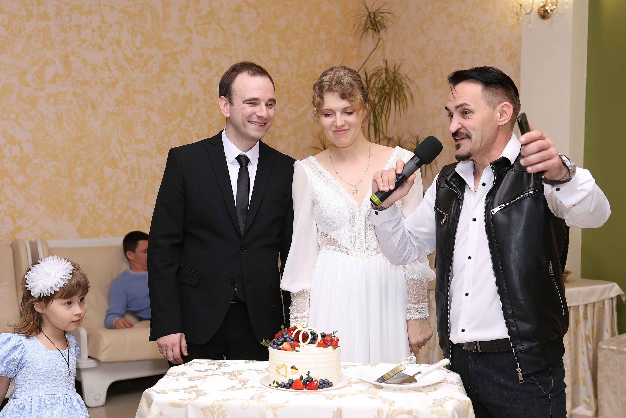 Ведущий на Свадьбу в Туле!. НаВеселе…)) Тамада (Ведущий) в Туле! Юбилеи, Свадьбы, Корпоративы! Ростовые куклы! И всё необходимое для Вашего Праздника!