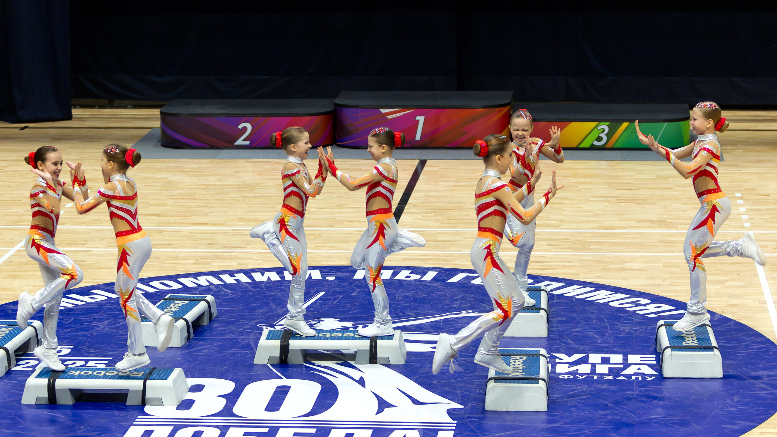 Фестиваль по фитнес-аэробике «Облачко» дисциплина «Степ-аэробика». Выпускные альбомы и школьный фотограф в Подольске, Троицке, Щербинке, Москве и Московской области