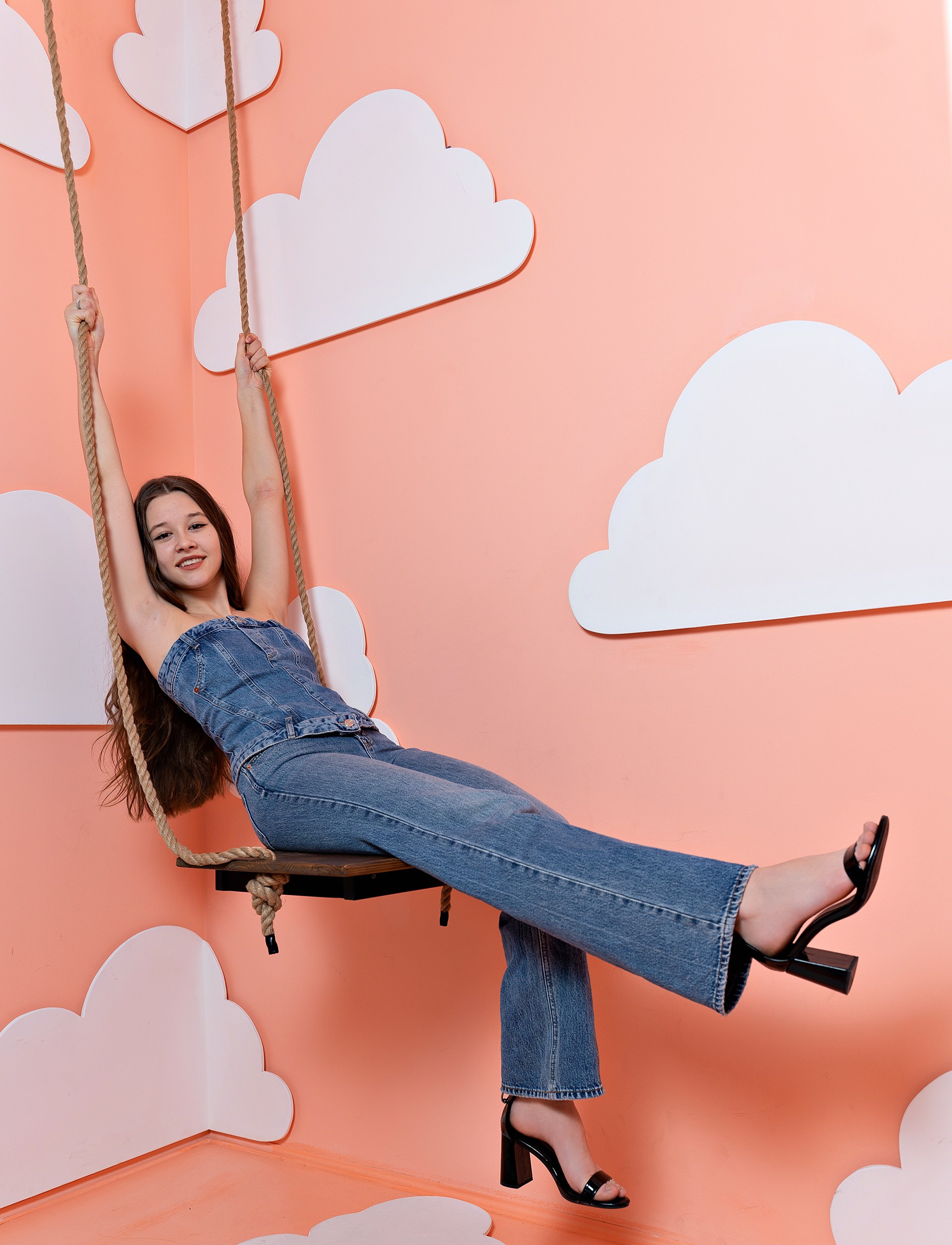 Студийная фотосессия для школьного выпускного альбома Жанна Бакунович