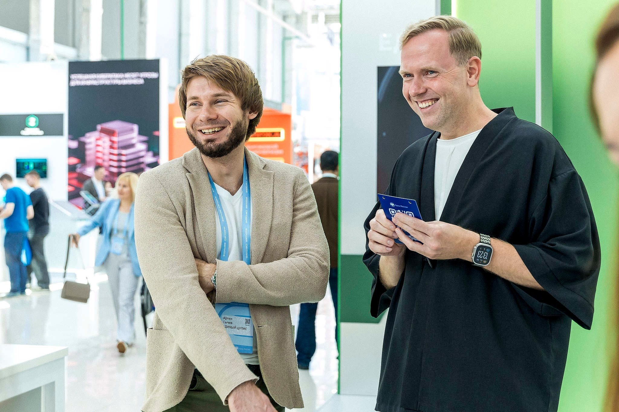 Съемка репортажа в Сочи для пяти компаний — участников Финополиса 2025, который проходил в Сириусе в октябре 2025 года. Фотограф Михаил Мордасов, Сочи. Мероприятия, портреты, спорт, репортаж