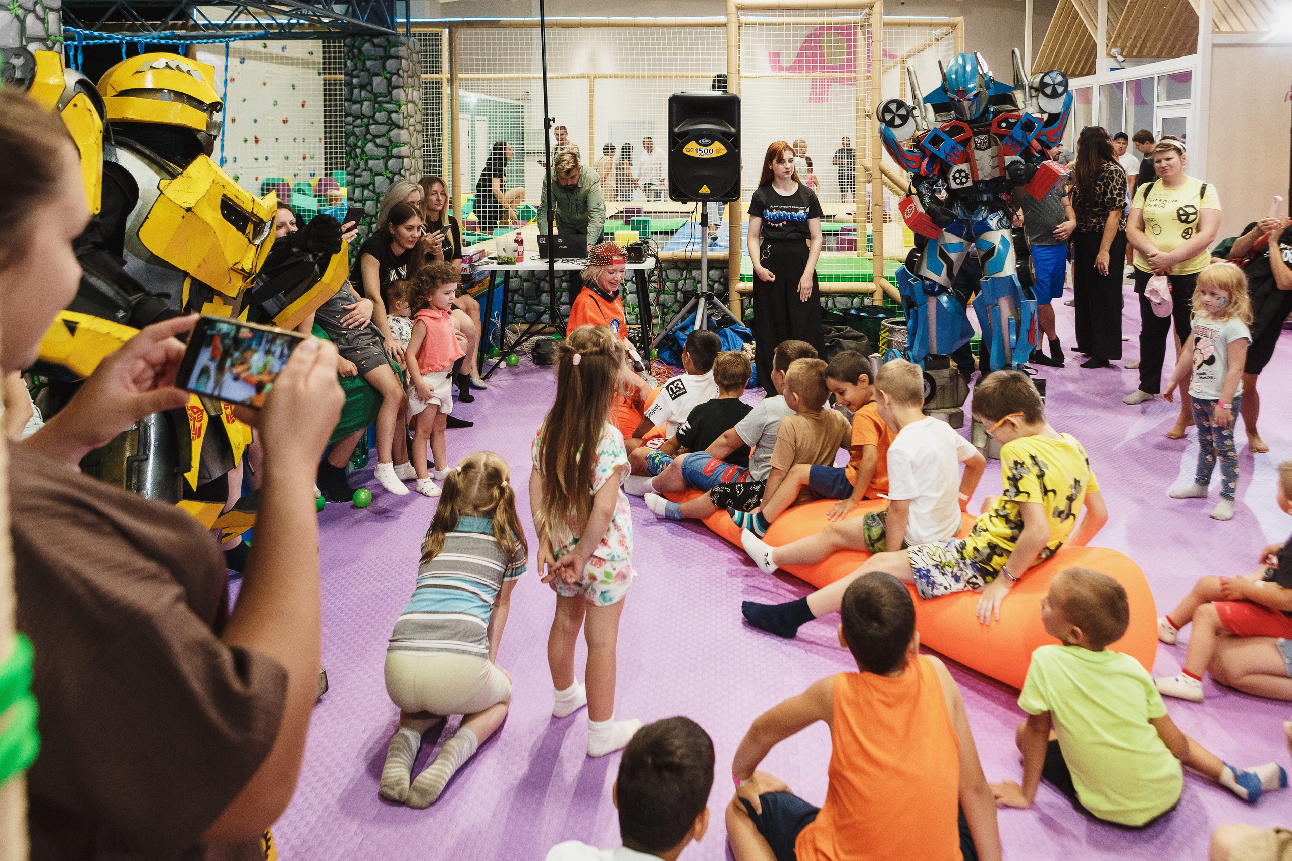 Туси Джуси Таганрог — Яркие и Весёлые Фотографии Детской Игровой Зоны. Свадебный и семейный фотограф в Таганроге Бакарюк Антон