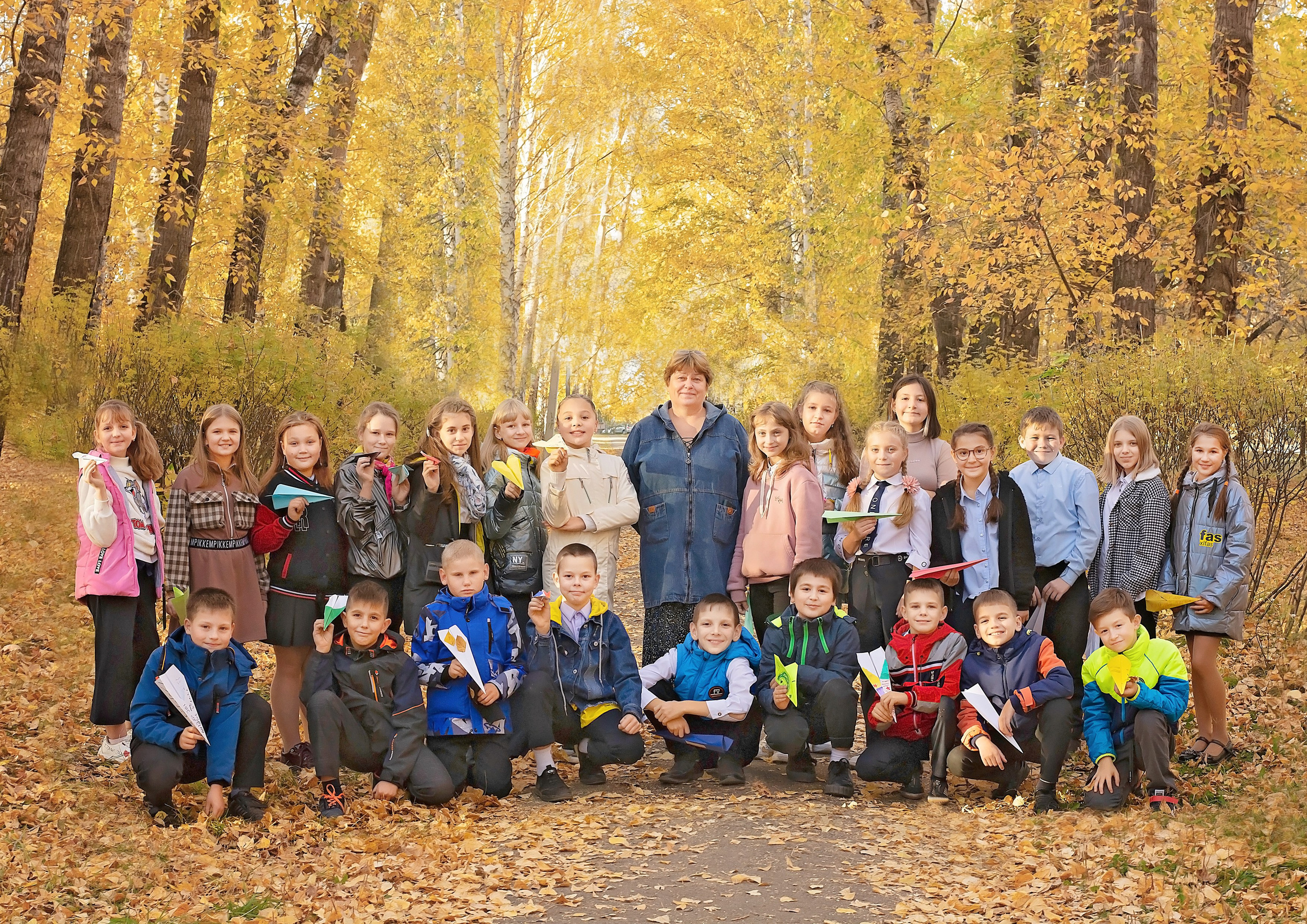 Фотосессия осенью для 4 класса. Выпускные альбомы Юрга — Фотограф Светлана Тихонова