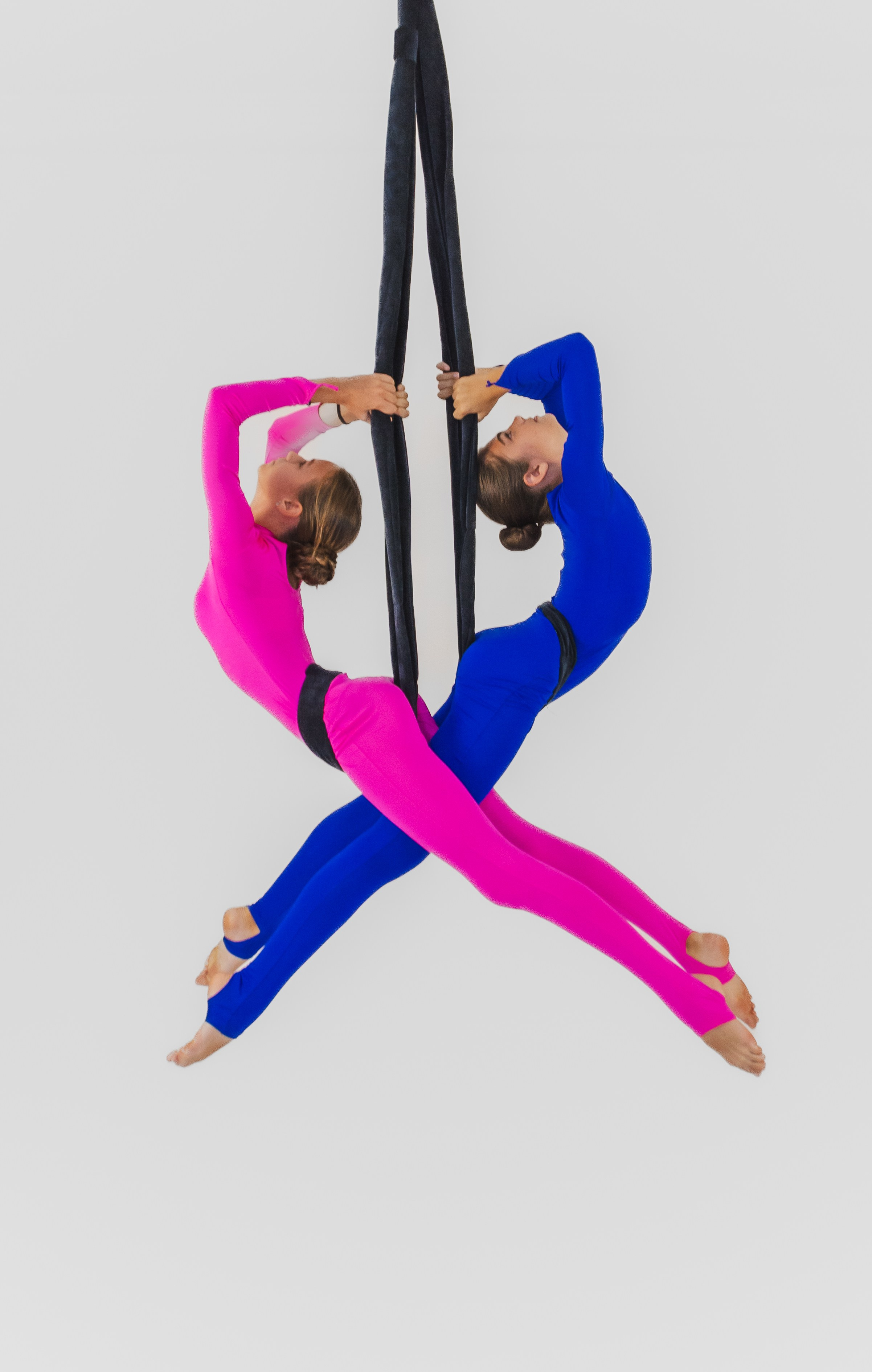 «Атмосферные» гимнастки. Елена Волкова семейный фотограф в станице Гостагаевской города-курорта Анапа