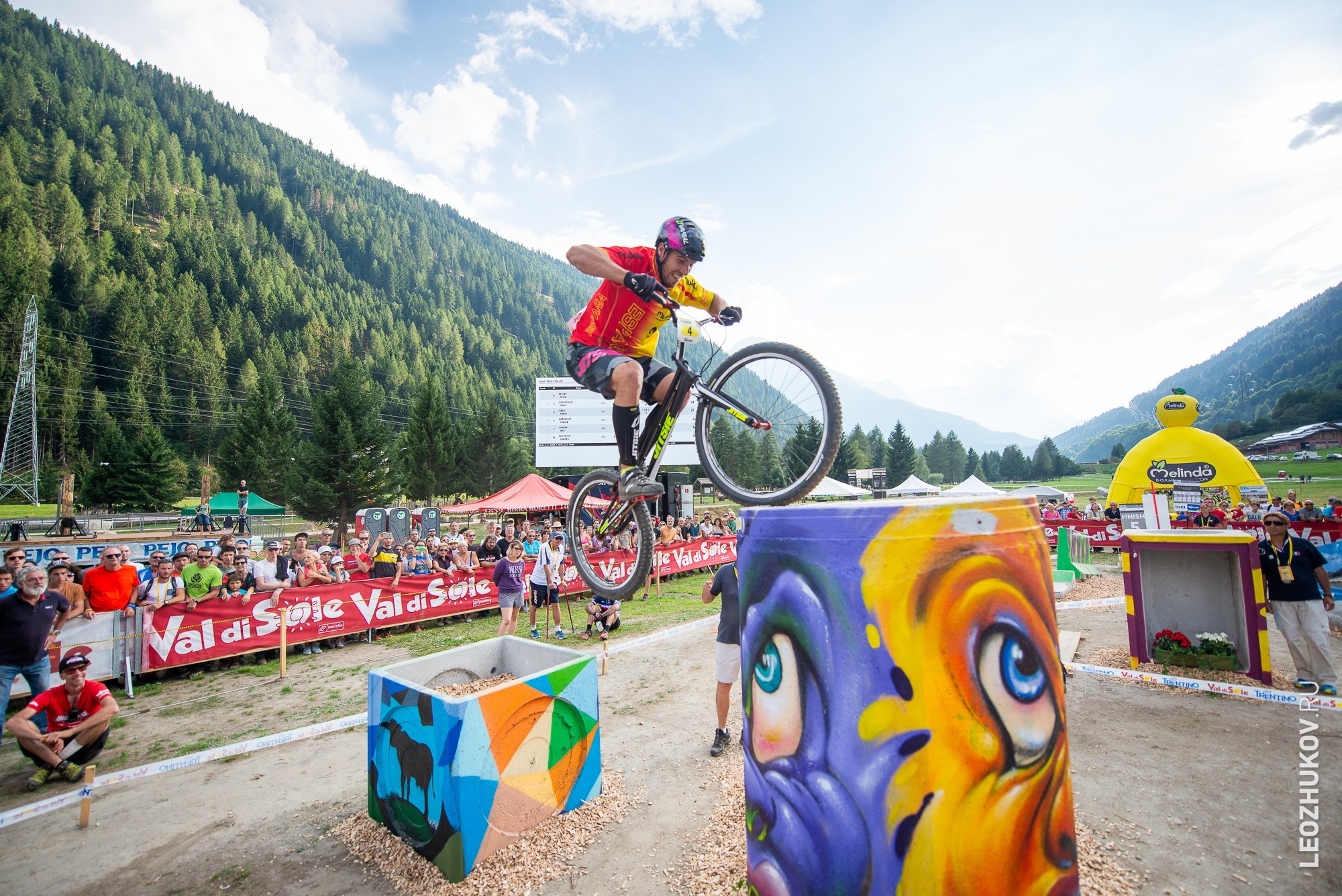UCI Trials World Championships 2016 — finals. Sports photographer Leonid Zhukov