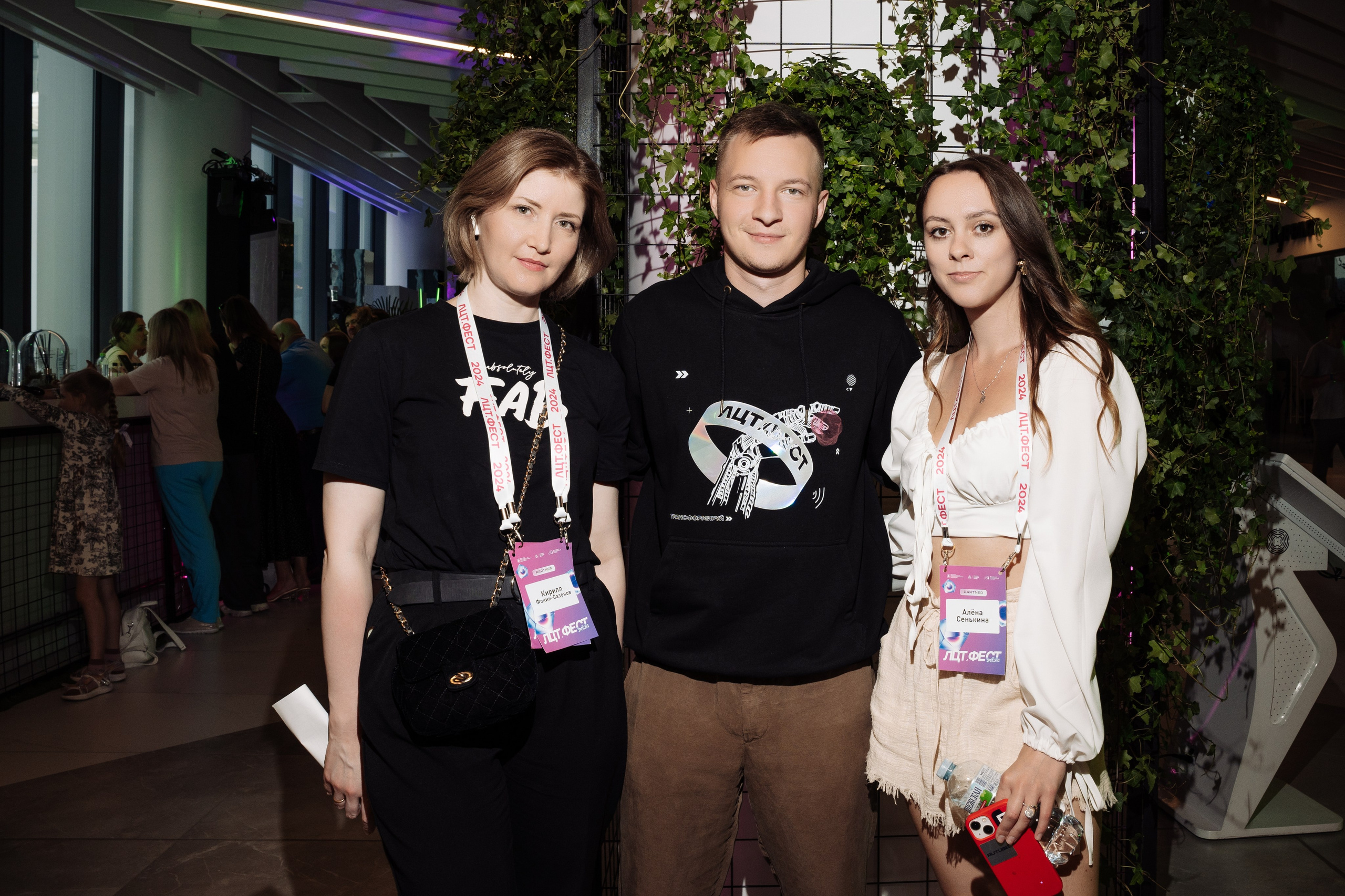 ЛЦТ ФЕСТ 2024 в арт кластере Ломоносов. Свадебные фотосессии в Москве. Фотограф Сергей Ржевский