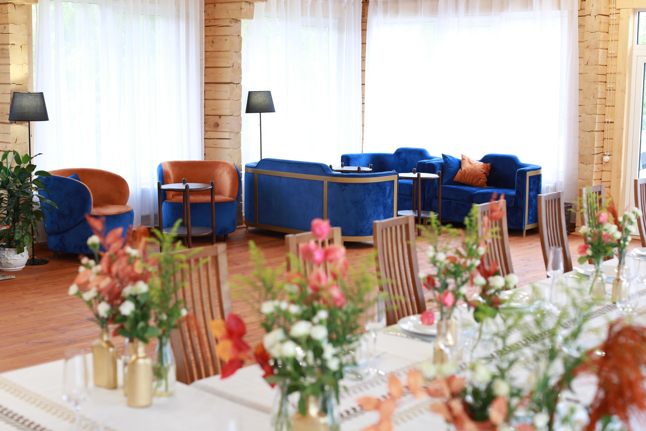 Веранда в Якушево для свадьбы, юбилея, корпоратива. Банкетный зал Веранда в Якушево у озера для свадеб, юбилеев, корпоративов. Официальный сайт