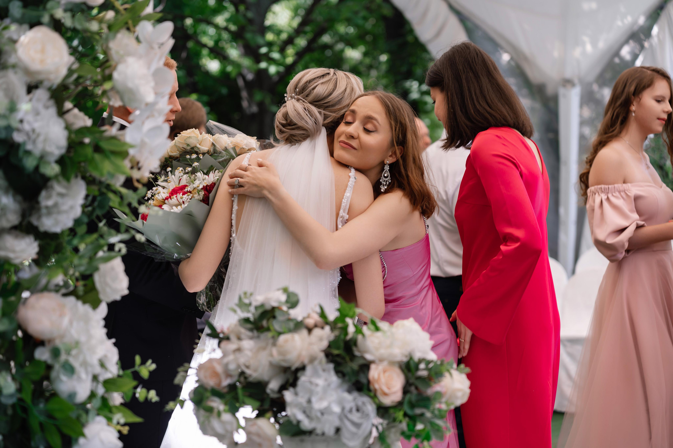 Свадебная фотосессия в Даниловском монастыре