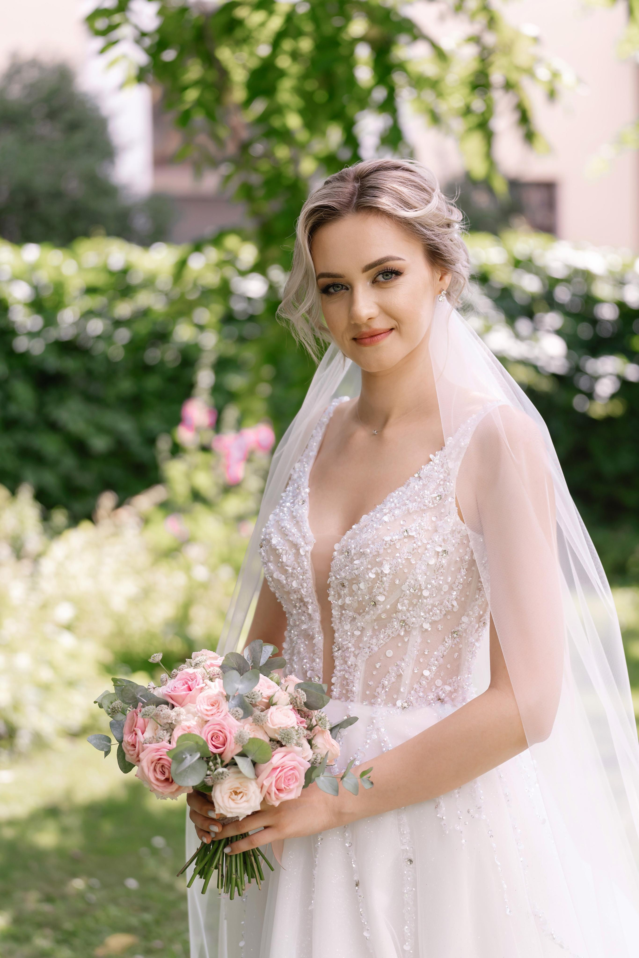 Свадебная фотосессия в Даниловском монастыре