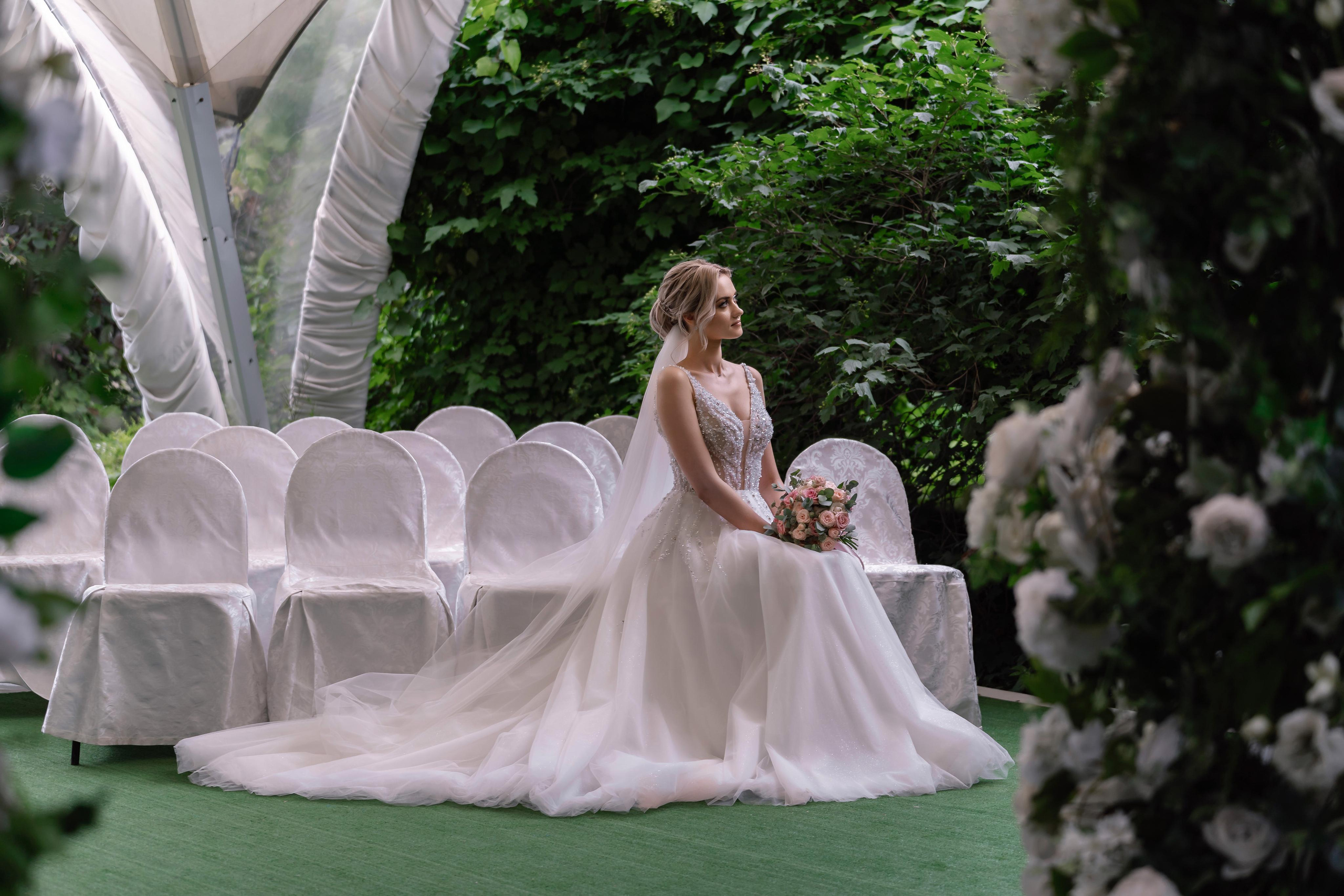 Свадебная фотосессия в Даниловском монастыре