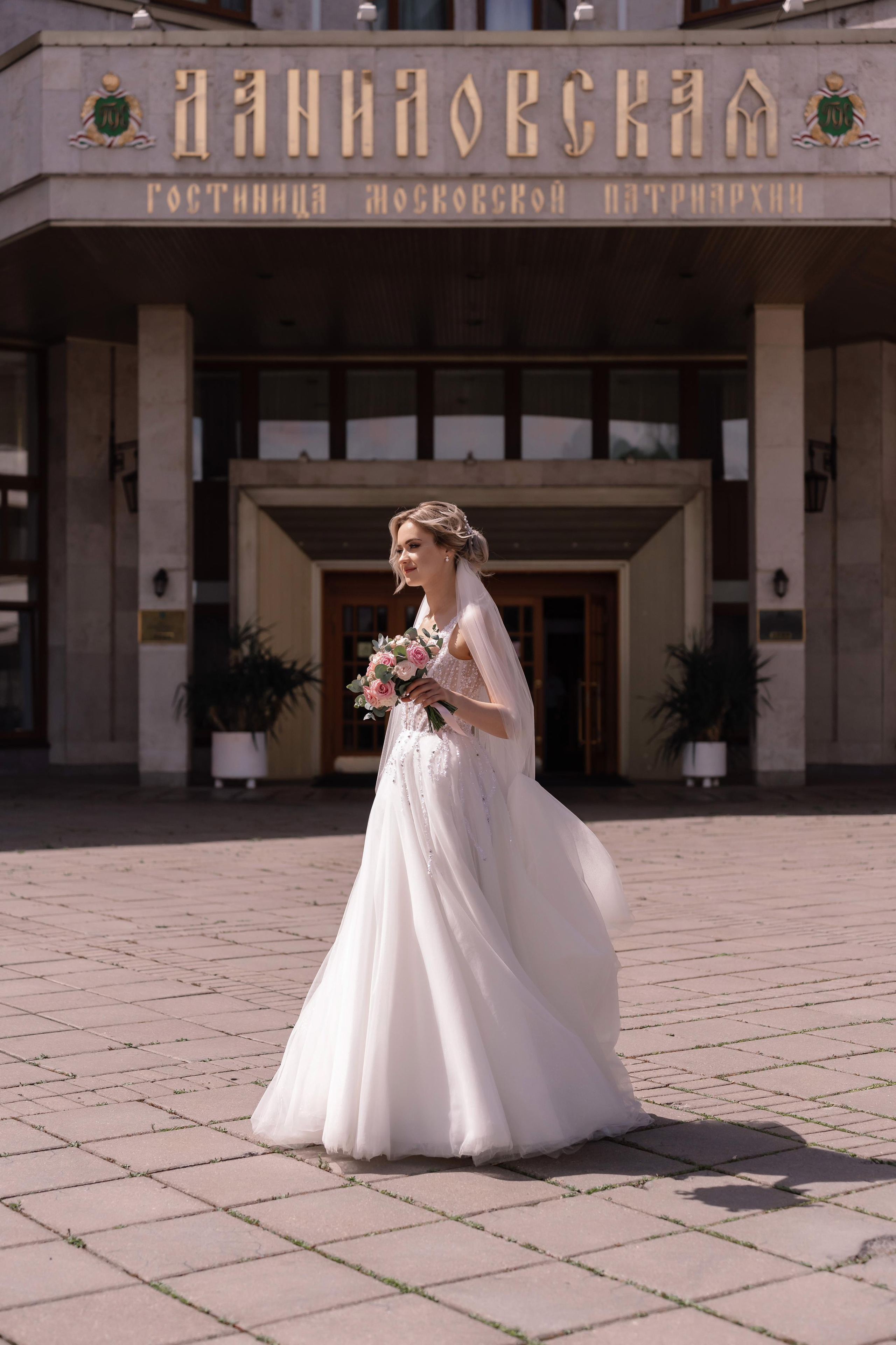 Свадебная фотосессия в Даниловском монастыре