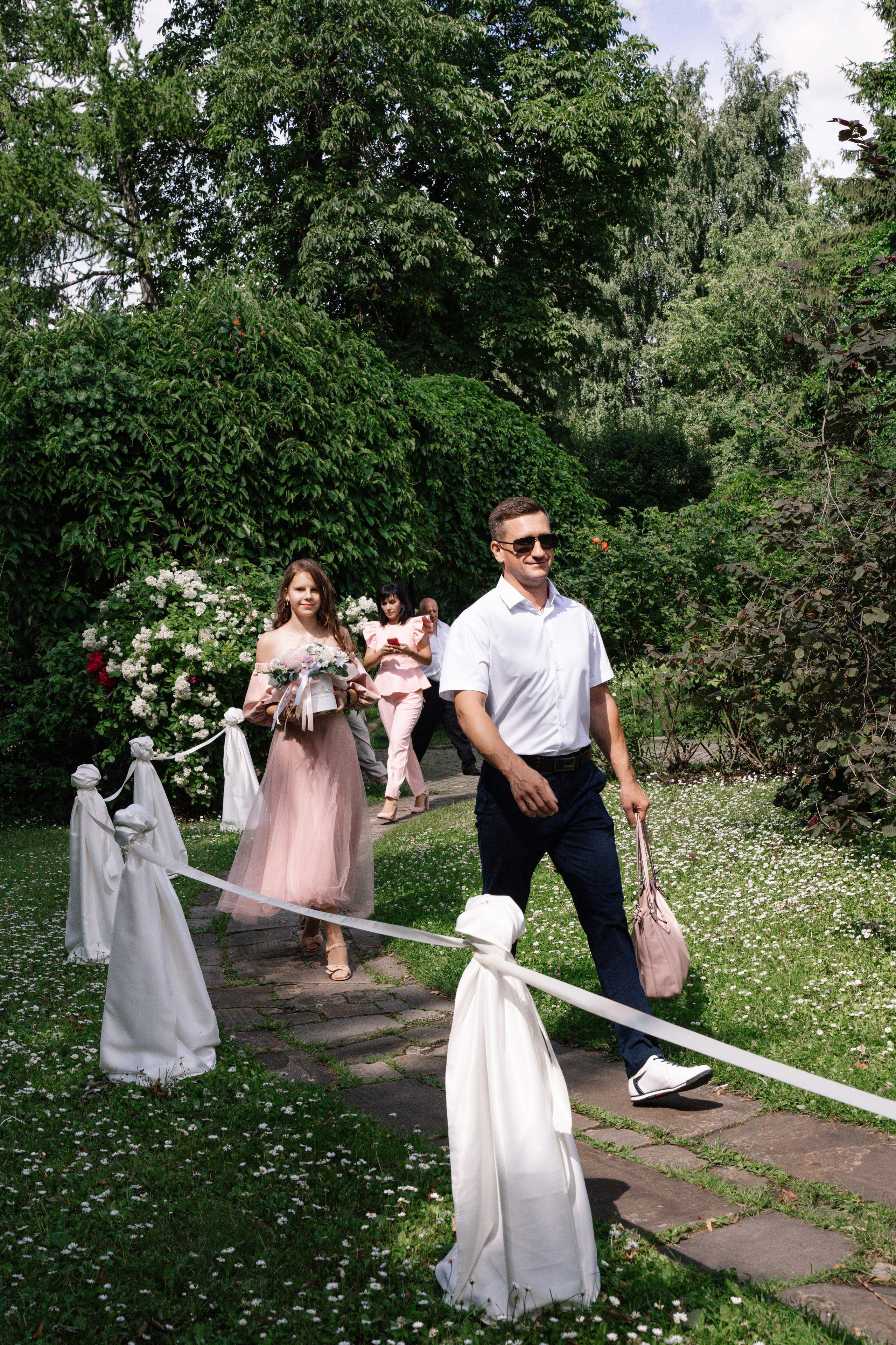 Свадебная фотосессия в Даниловском монастыре