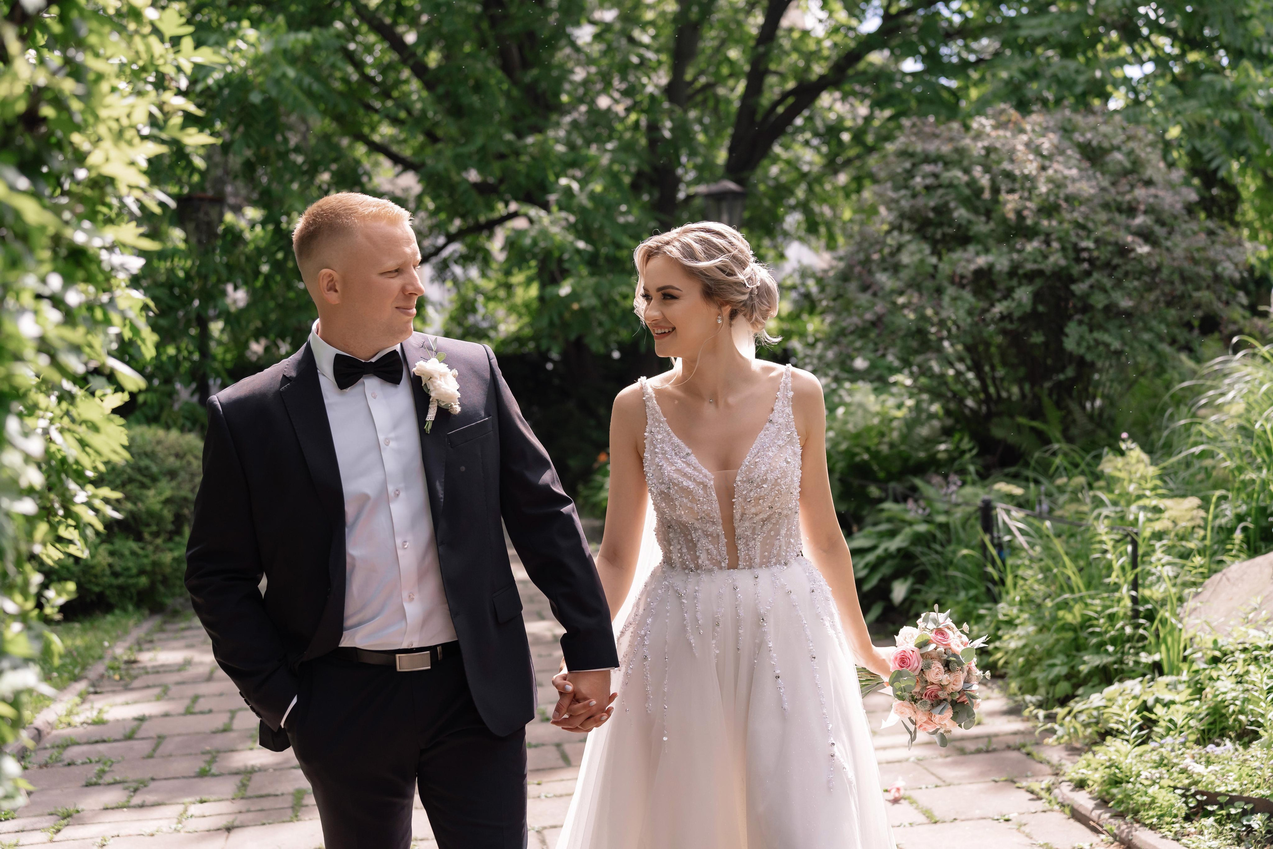 Свадебная фотосессия в Даниловском монастыре