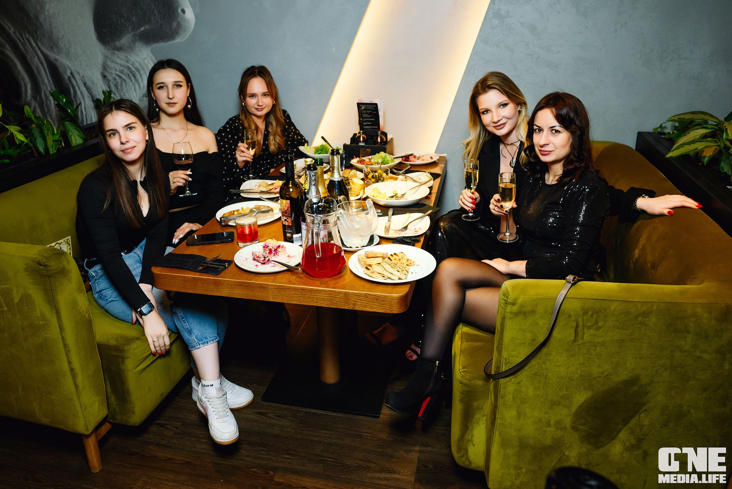 Предновогодний марафон в El Greco. One Media Life: фоторепортажи, фотоотчеты с мероприятий и заведений