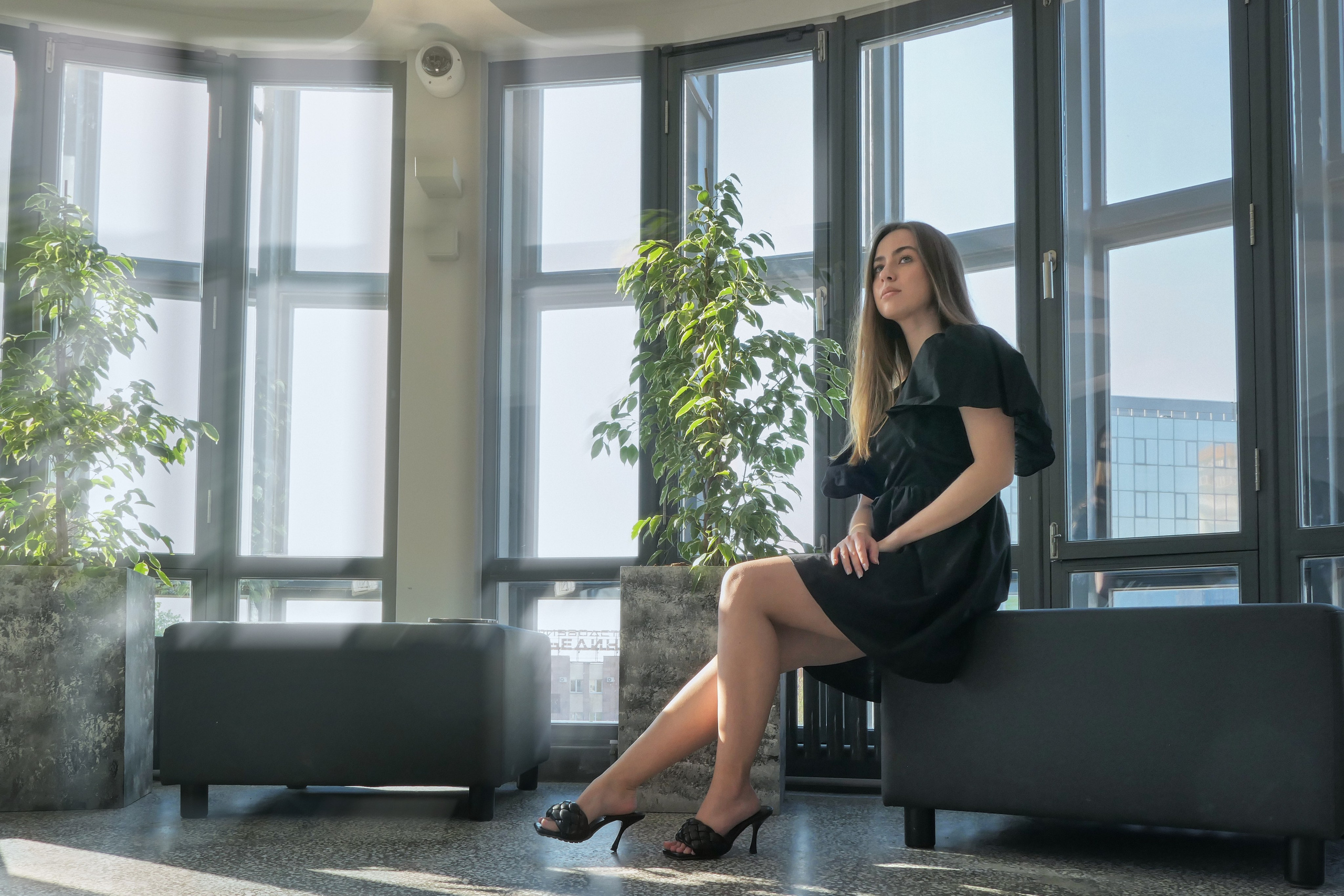 Фотосессия девушки в Самаре с макияжем и одеждой