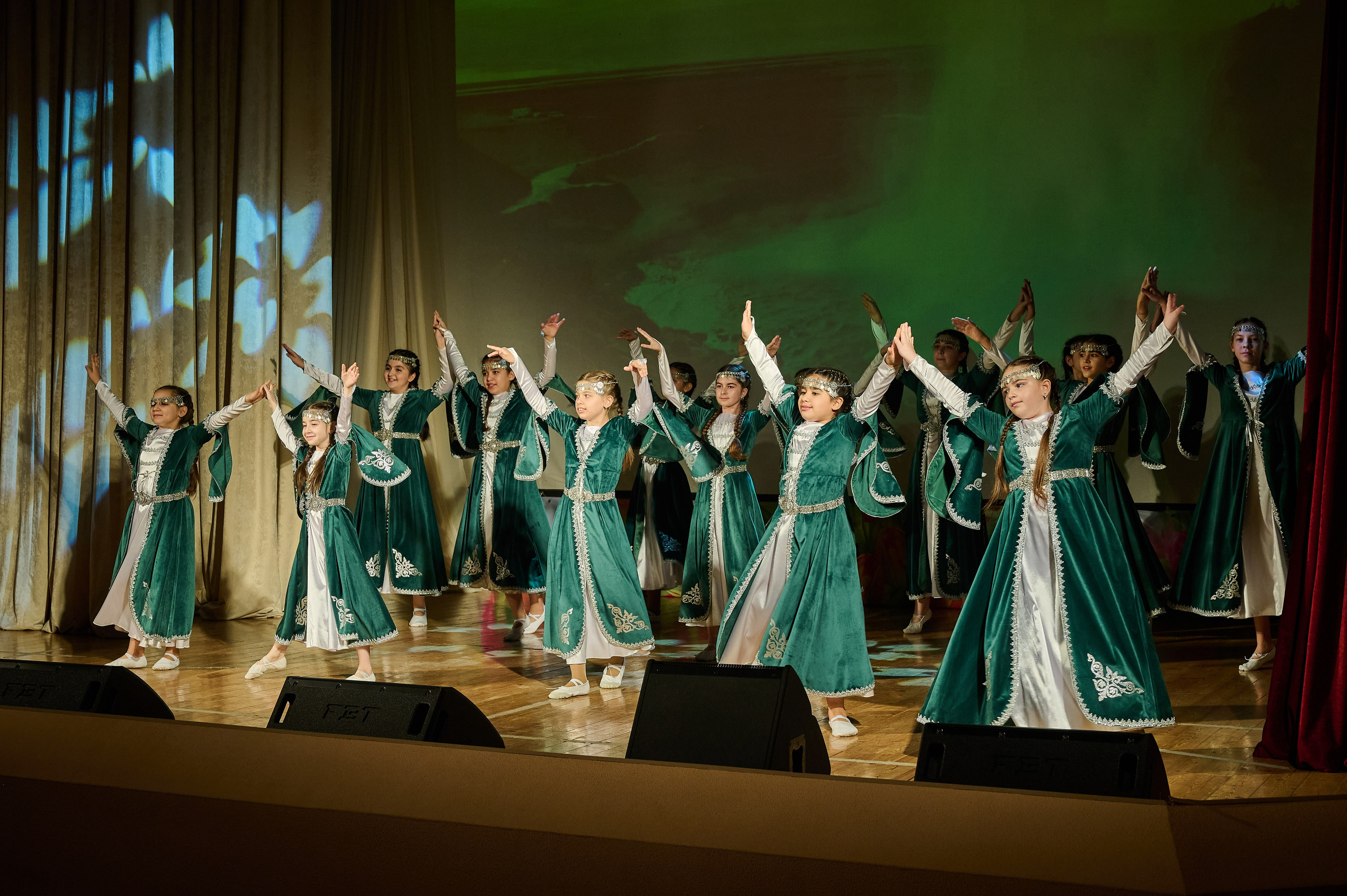 День матери Кабардинка. Жизнь курорта Кабардинка в фотографиях