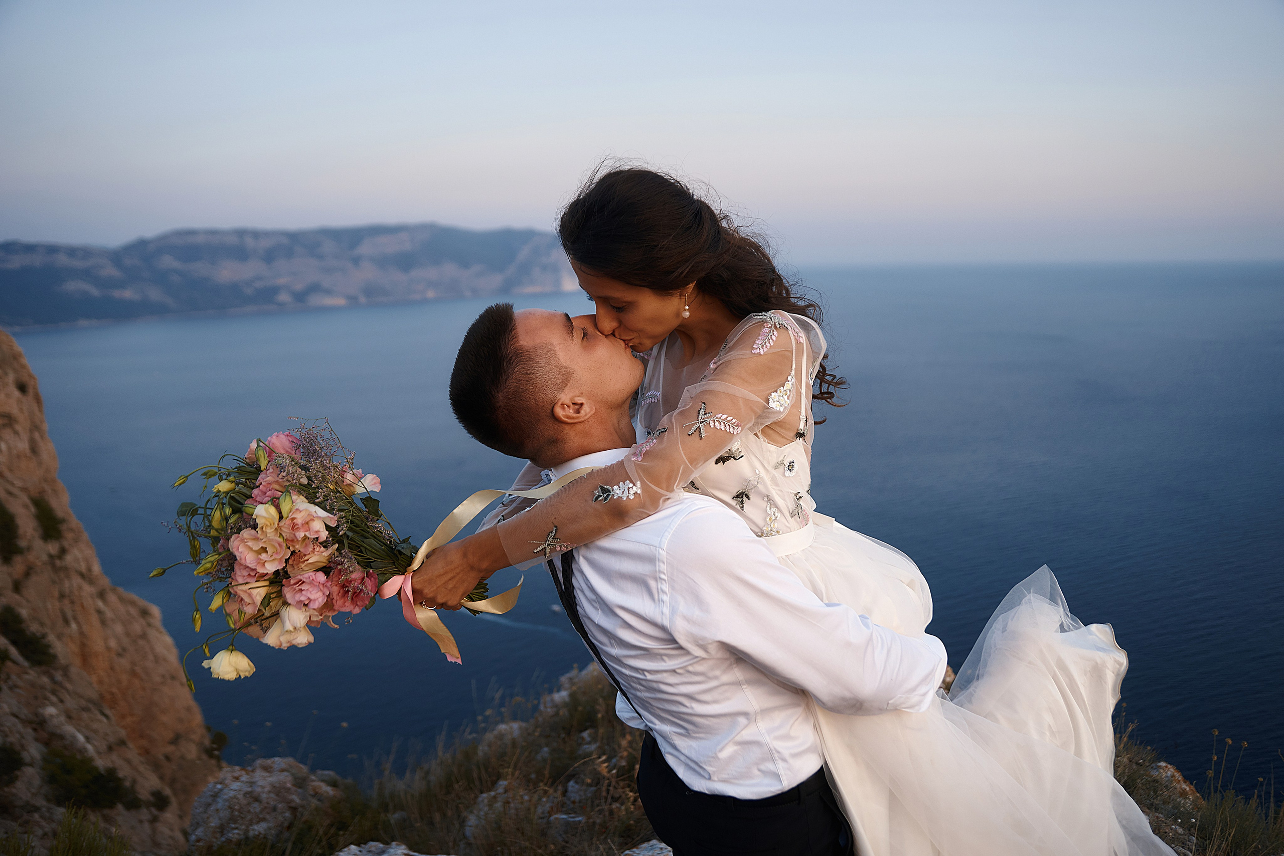Свадебная фотосъёмка в Крыму и Краснодаре. Фотограф Александр Кудинов, Крым: Легкие съемки, живые эмоции