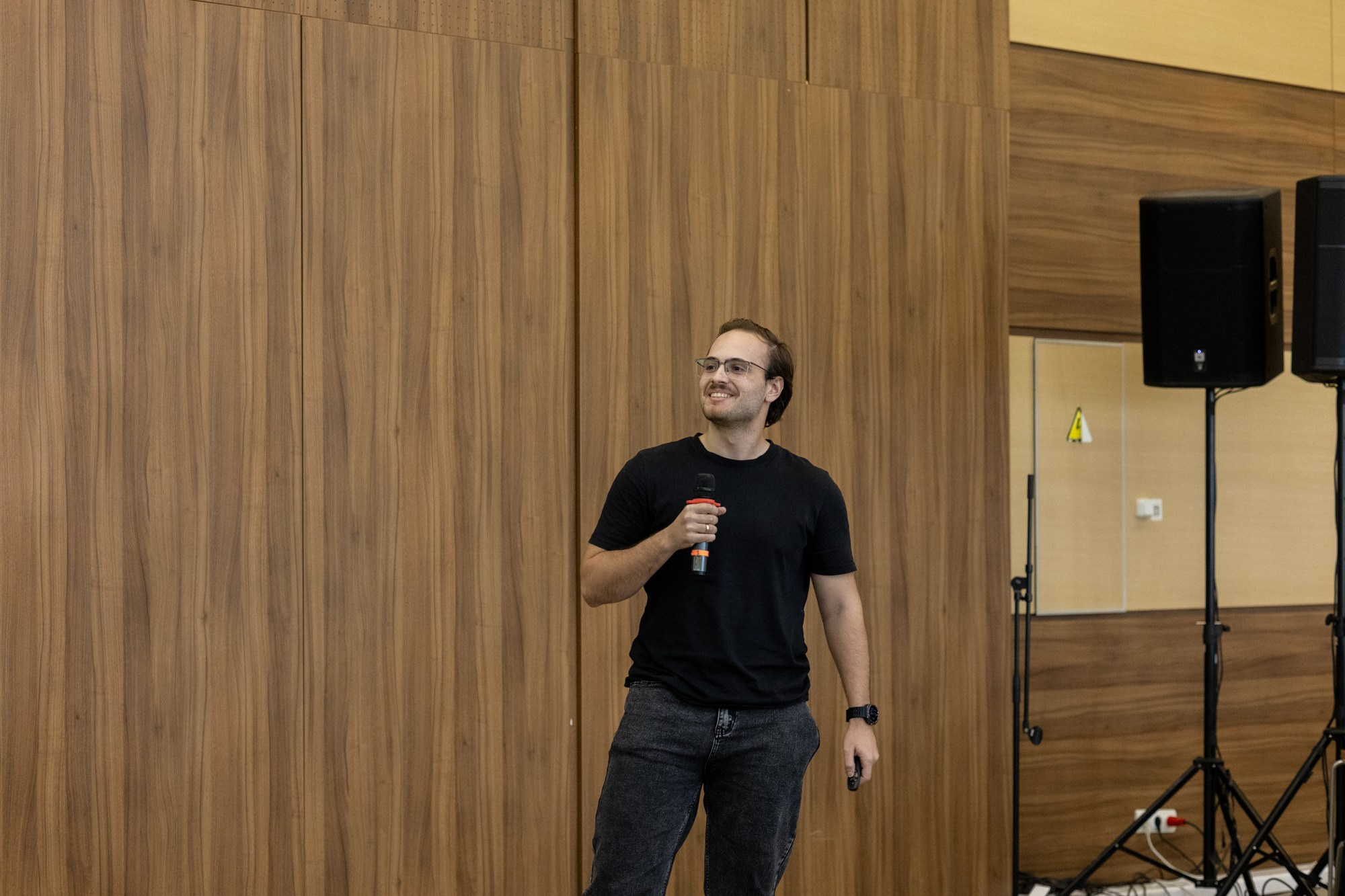 Репортажная фотосъемка во Владивостоке. Портретный, свадебный, репортажный фотограф во Владивостоке Юлиана Джули Фокс