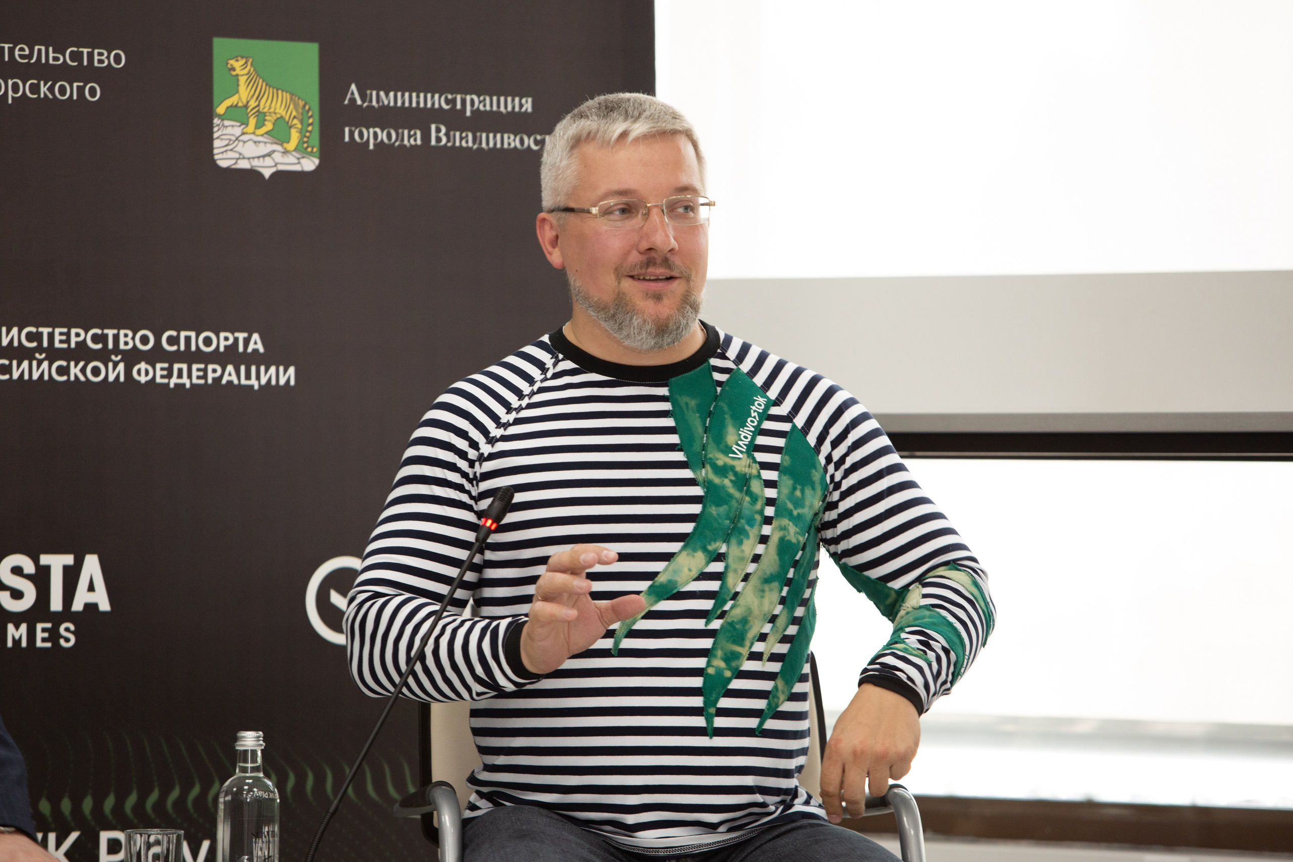 Репортажная фотосъемка во Владивостоке. Портретный, свадебный, репортажный фотограф во Владивостоке Юлиана Джули Фокс