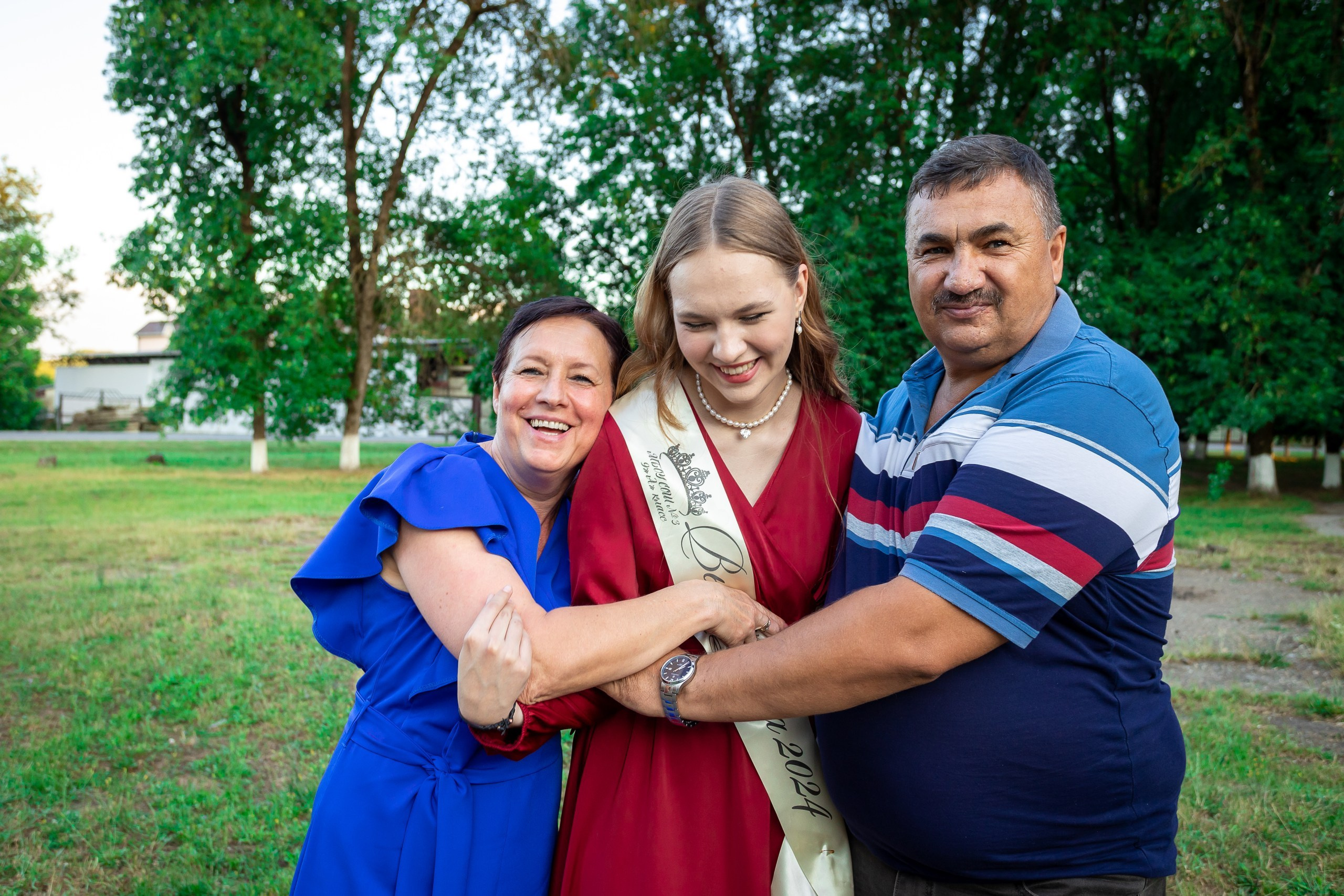 Вручение аттестата 2024 г. Выпускные альбомы Майкоп, Краснодар Елена Золотарева