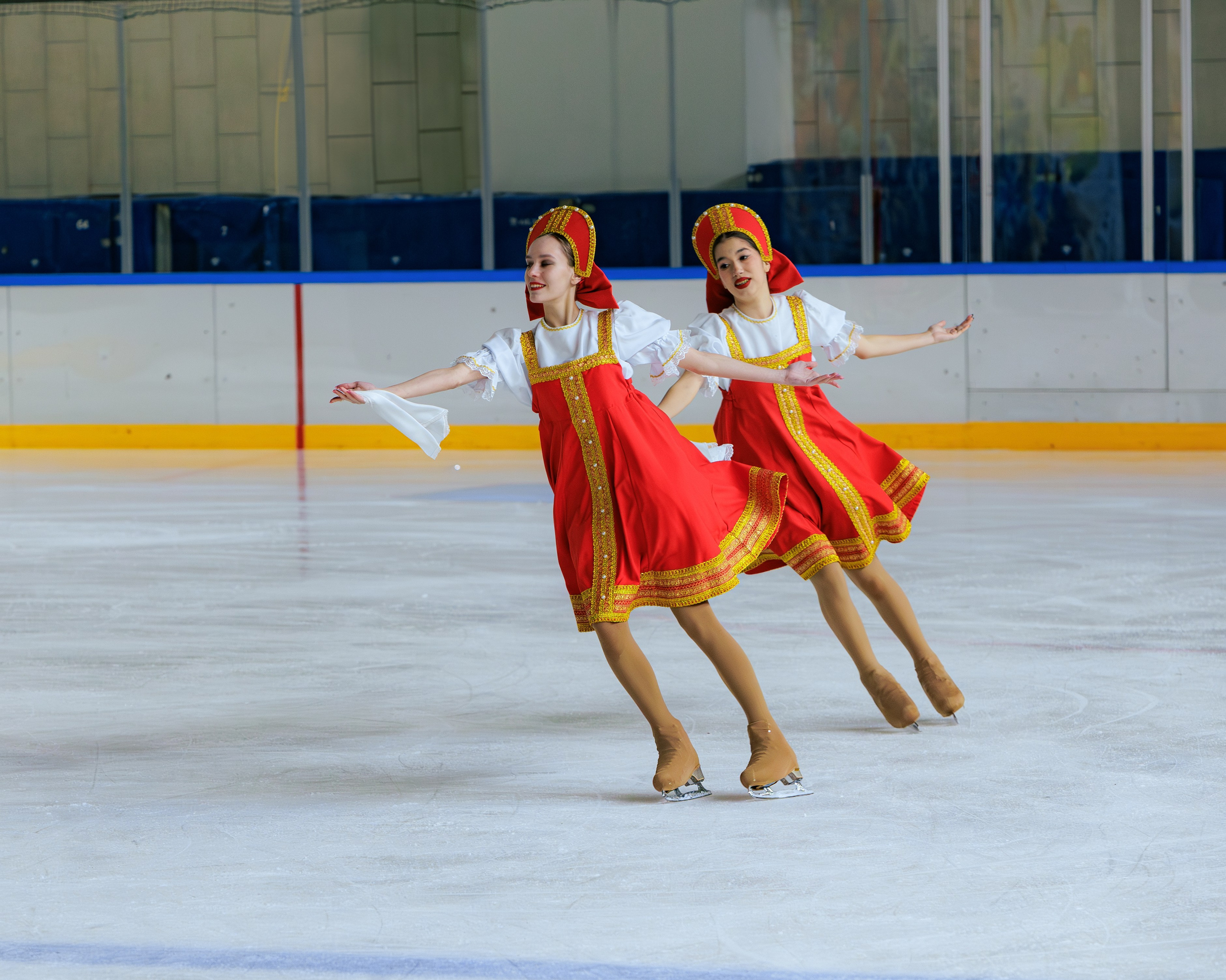 Детский театр на льду «АЛЕКО». Выпускные альбомы и школьный фотограф в Подольске, Троицке, Щербинке, Москве и Московской области