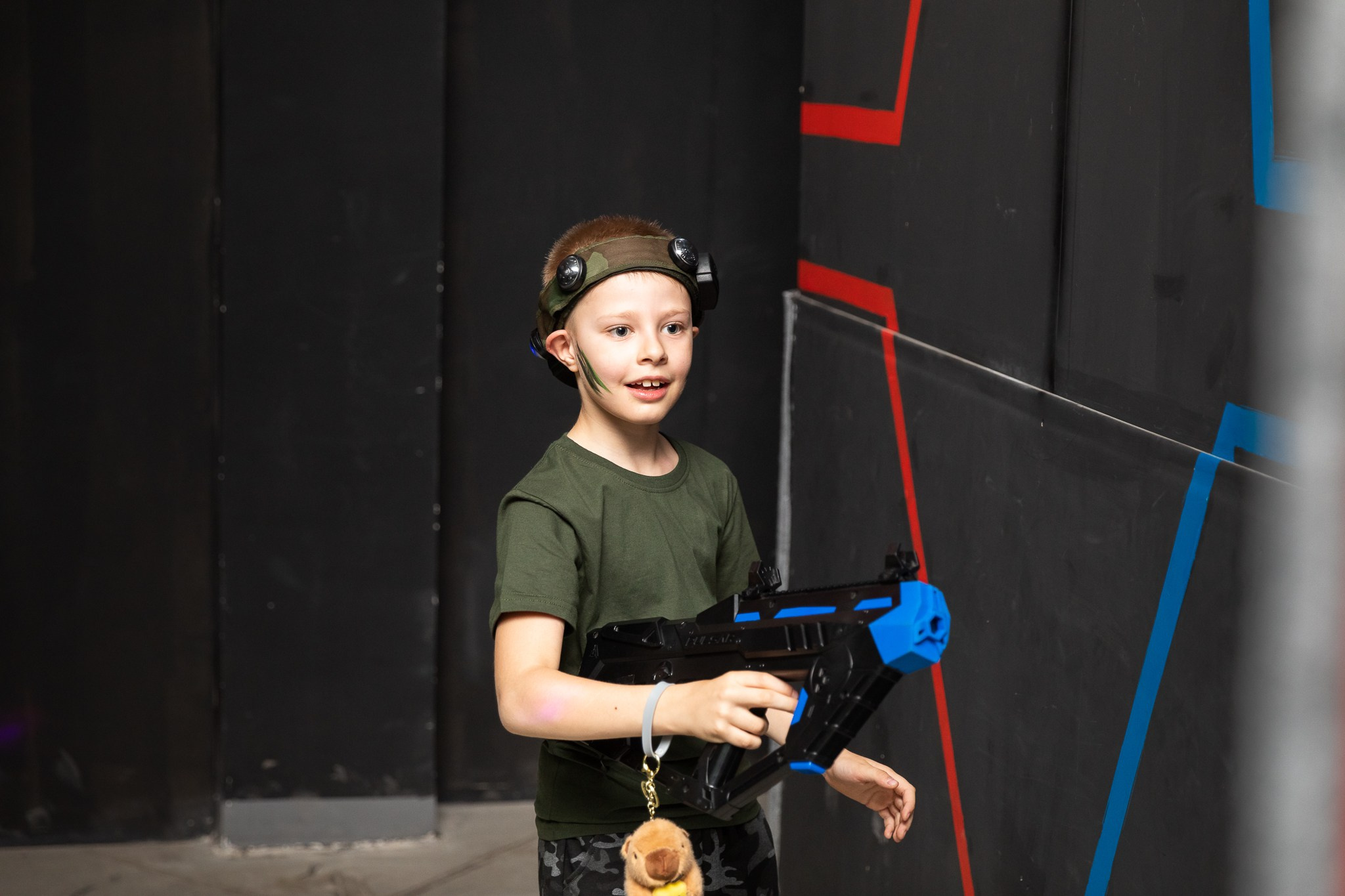 Платону 8 лет, лазертаг Zаряд. Фотограф Татьяна Генева