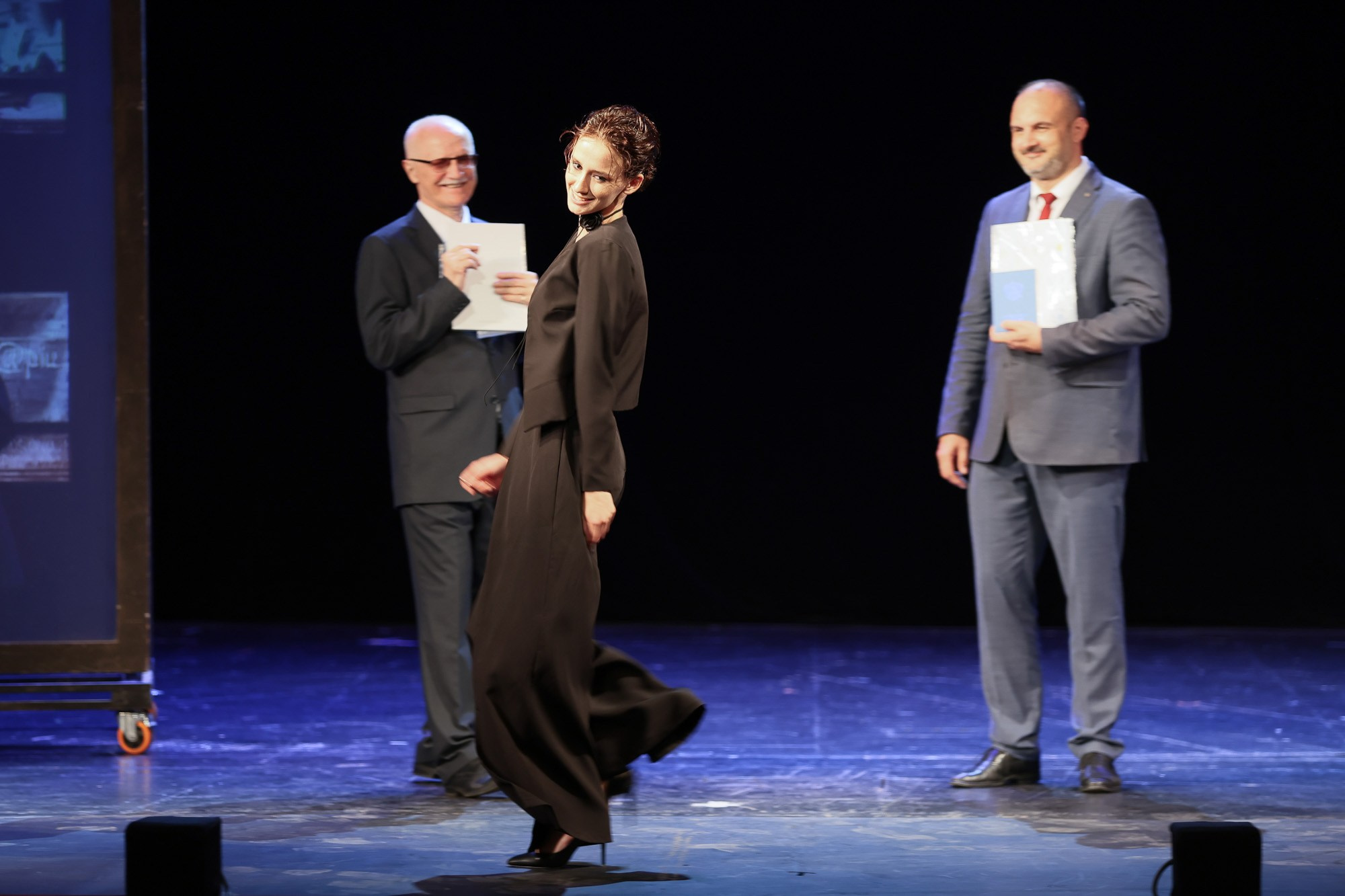 Выпускной вечер в Севастопольской гимназии № 1 имени А. С. Пушкина. Свадебный фотограф, фотосъемка в Крыму, Севастополе, Симферополе, Ялте