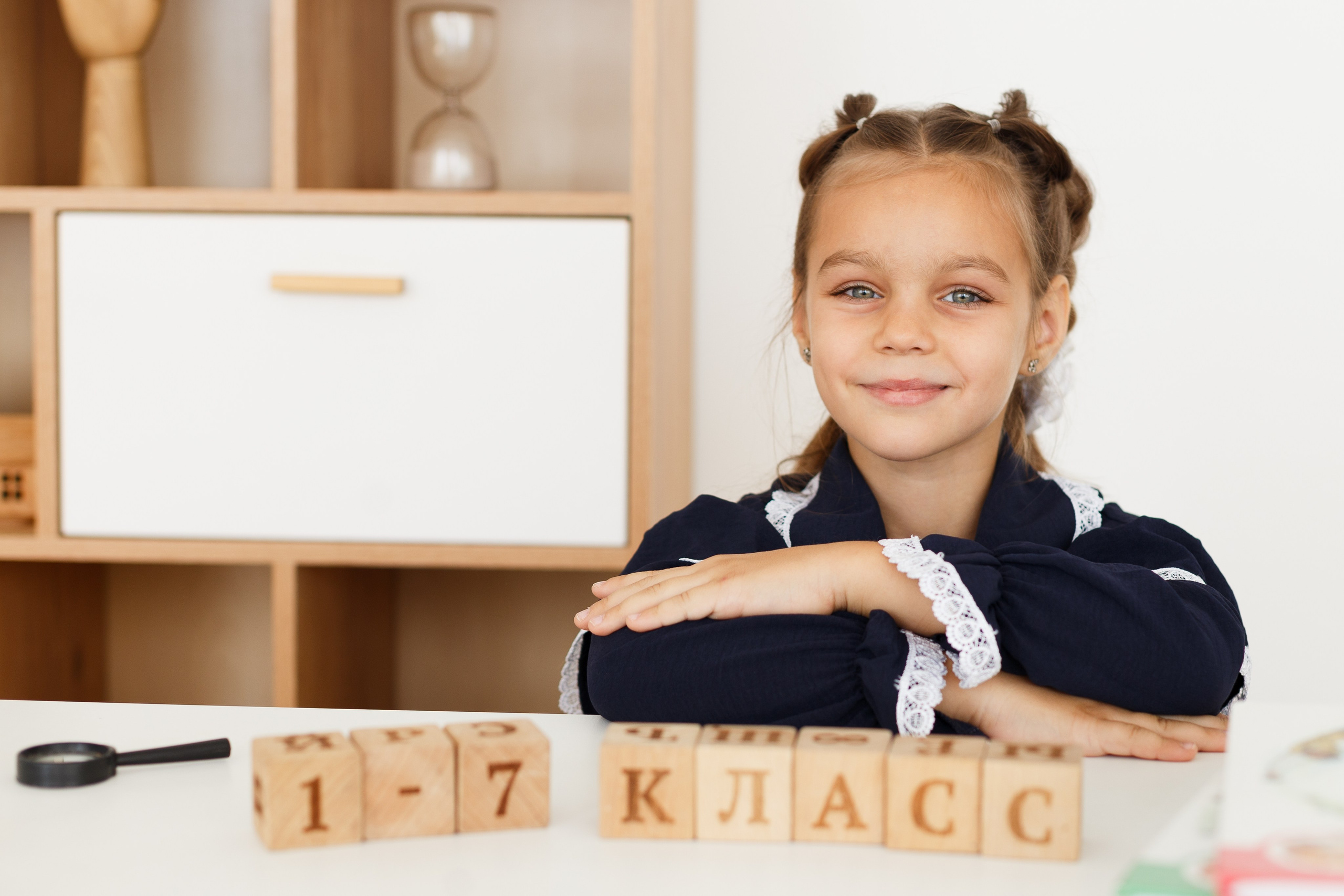 Школьная фотосессия к 1 сентября в студии