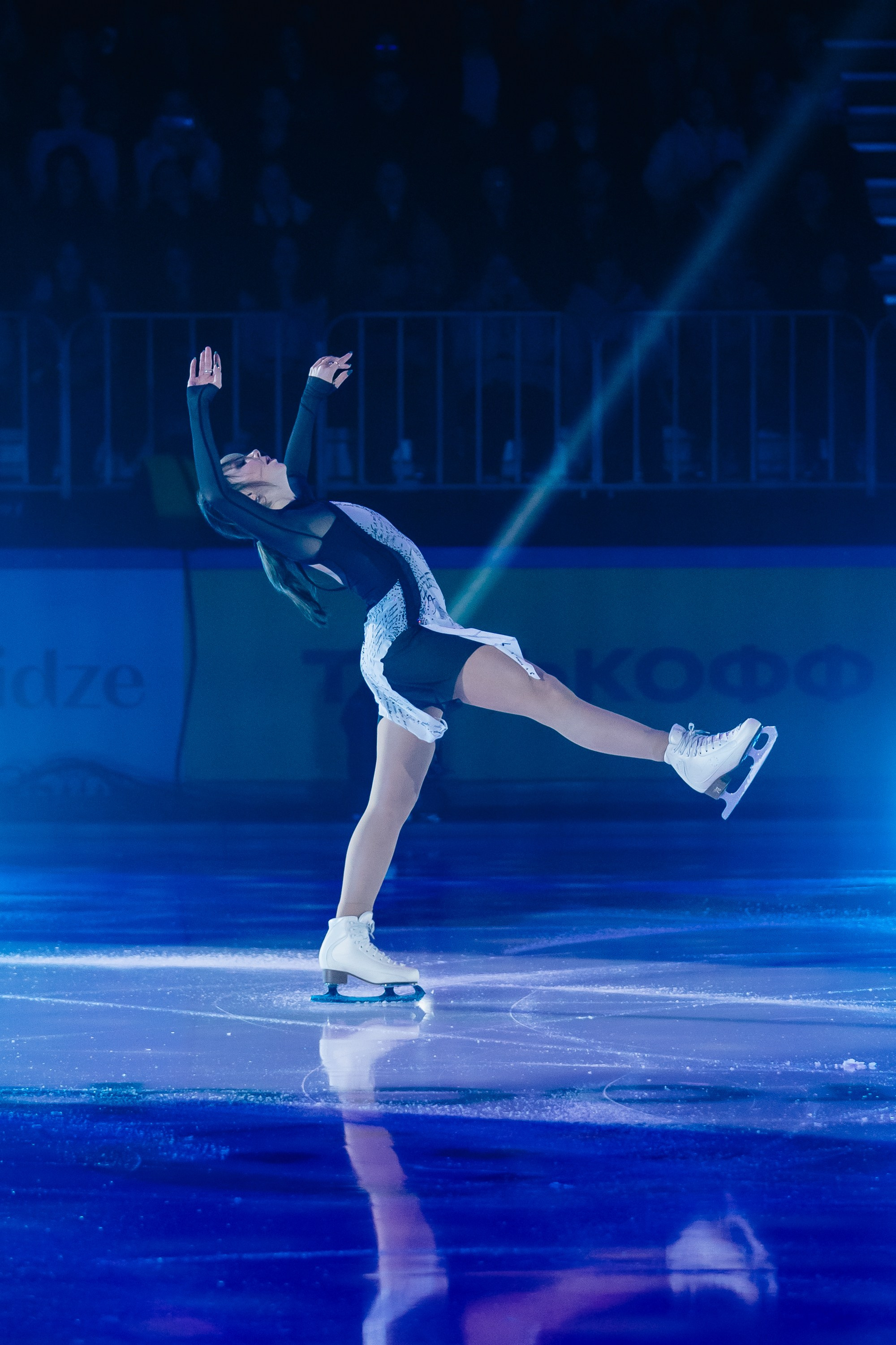 Шоу «Чемпионы на льду» в Новосибирске. Воробьева Ксения — Спортивный и танцевальный фотограф Новосибирск