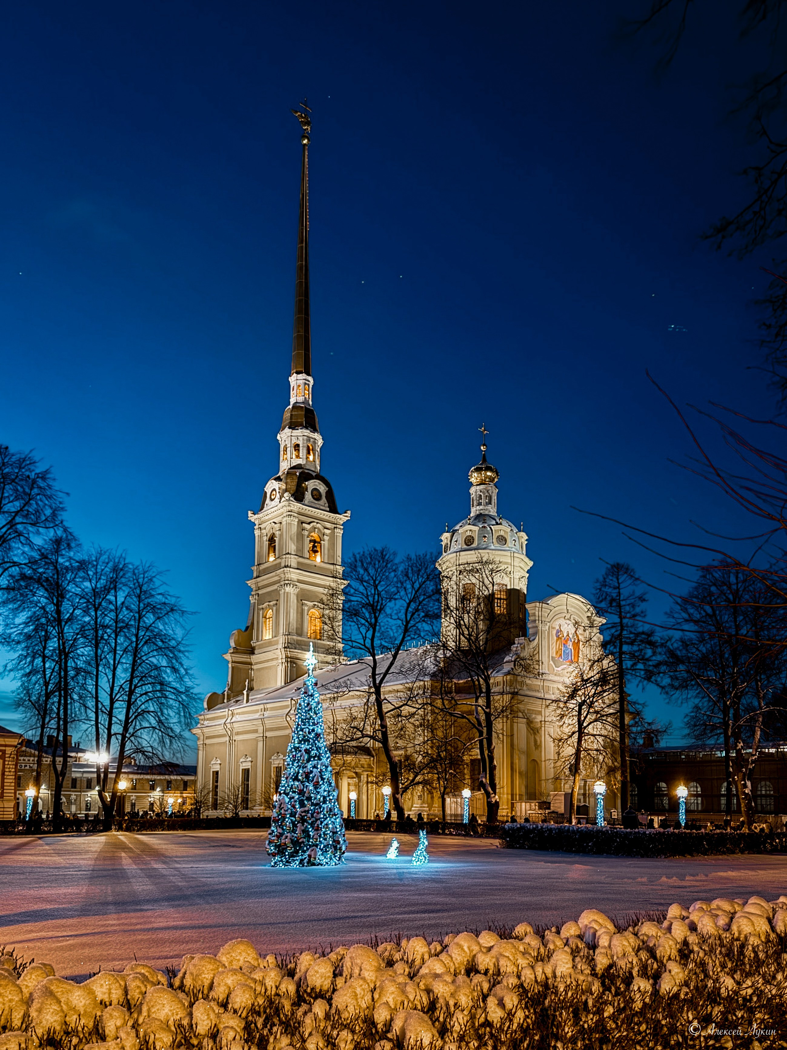 Фотографии Санкт-Петербурга на телефон. Фотограф Алексей Лукин. Профессиональная фотосъёмка в Санкт-Петербурге. Обработка и Ретушь фотографий