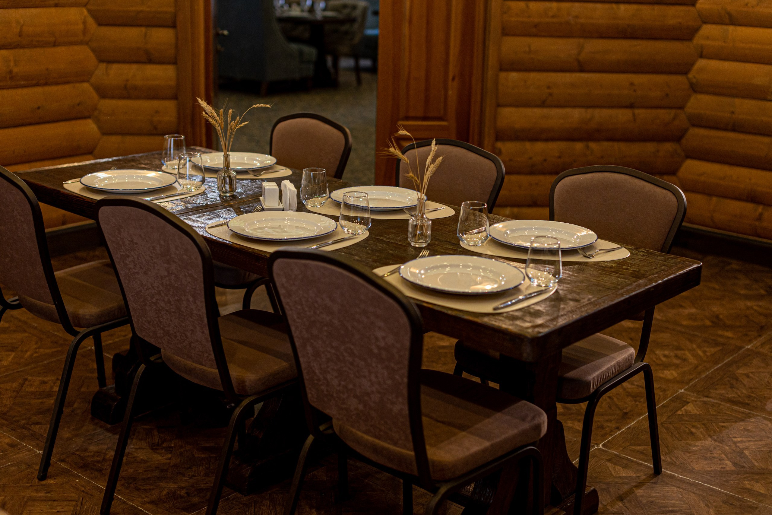 Банкетный зал «Гжель», ресторана «Дача ". Фотограф в Оренбурге. Профессиональный фотограф