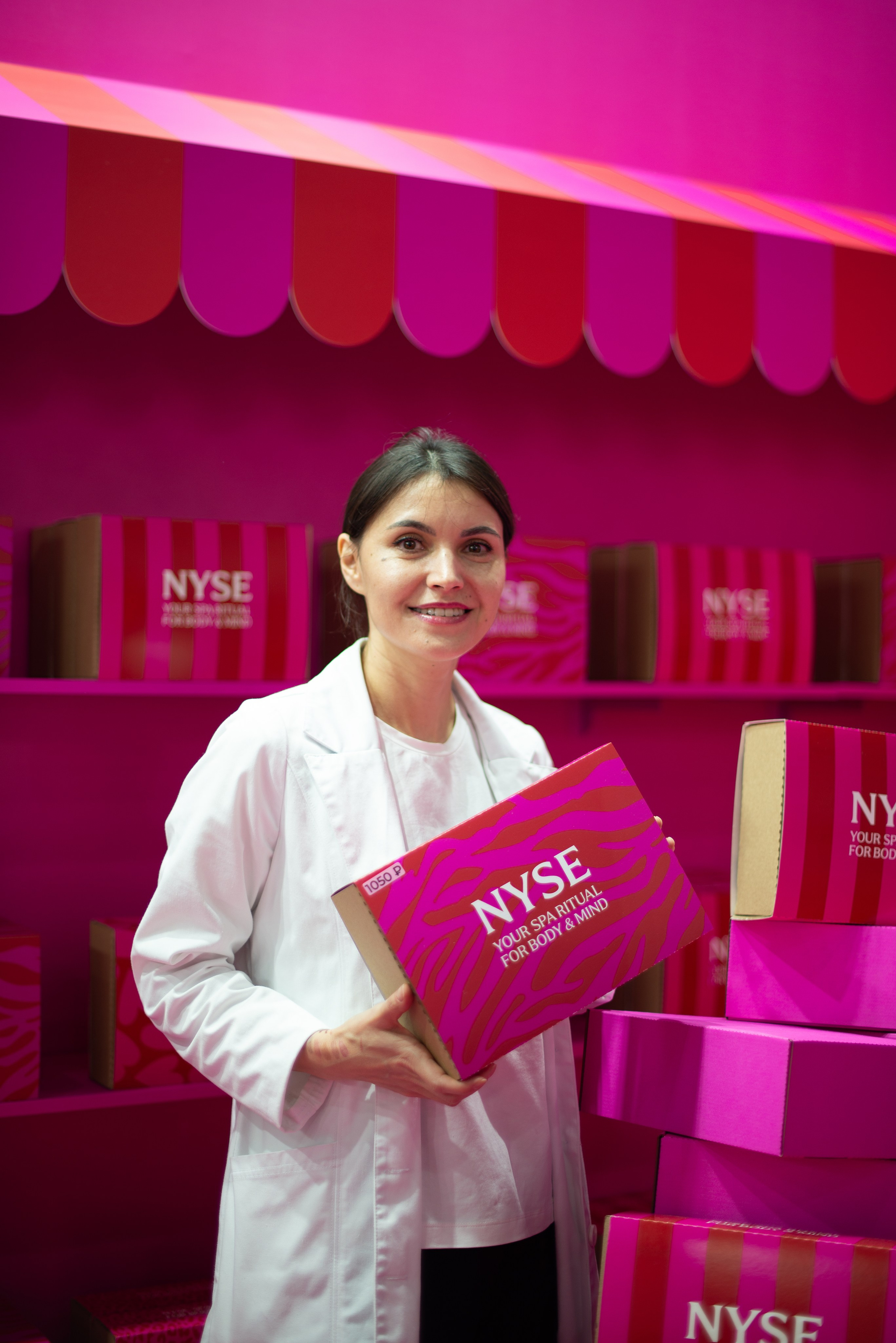 InterCHARM 2025 осень. Victoria Radjevna Репортажный Фотограф — Видеограф Москва • Санкт-Петербург