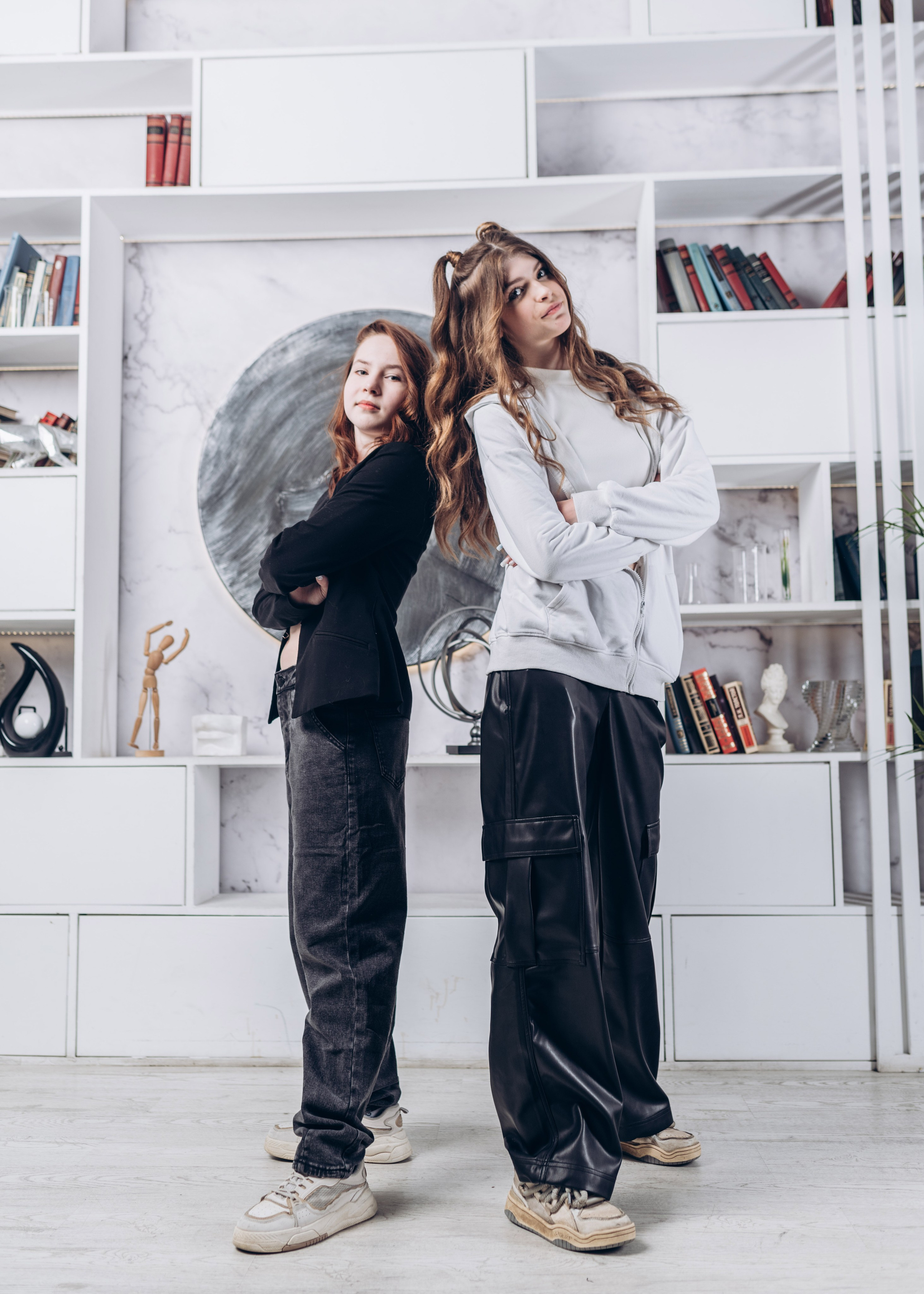 Выпускной альбом с душой — фотосессия, ретушь и дизайн в Москве. MILATE — выпускные альбомы, фотосессии и видео в Москве