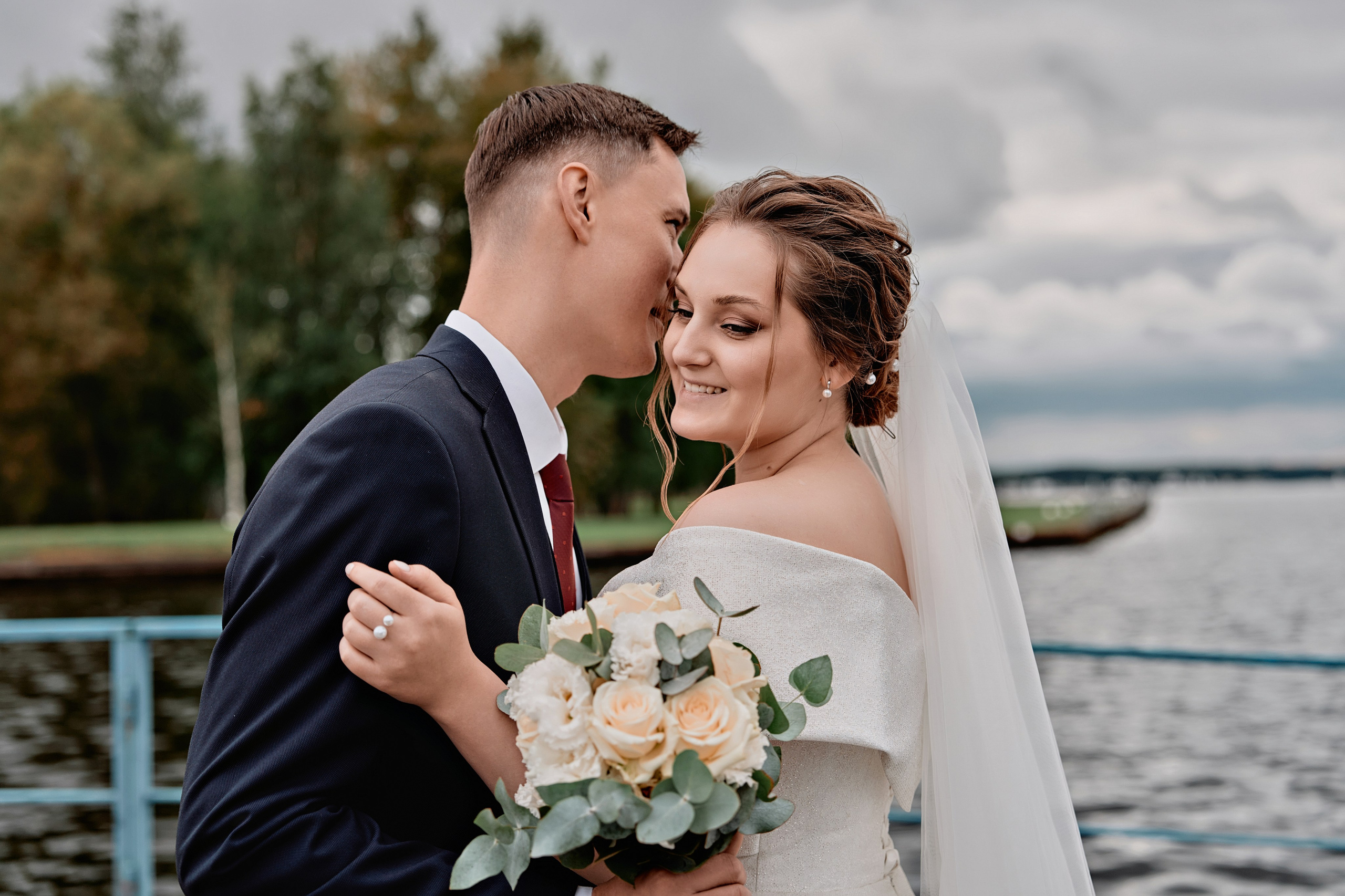 Нежная свадьба Антона и Софьи в яхт-клубе «Портофино». Фотограф Меняйло Евгений. Свадьба. Портрет. Репортаж. Семья. Контент