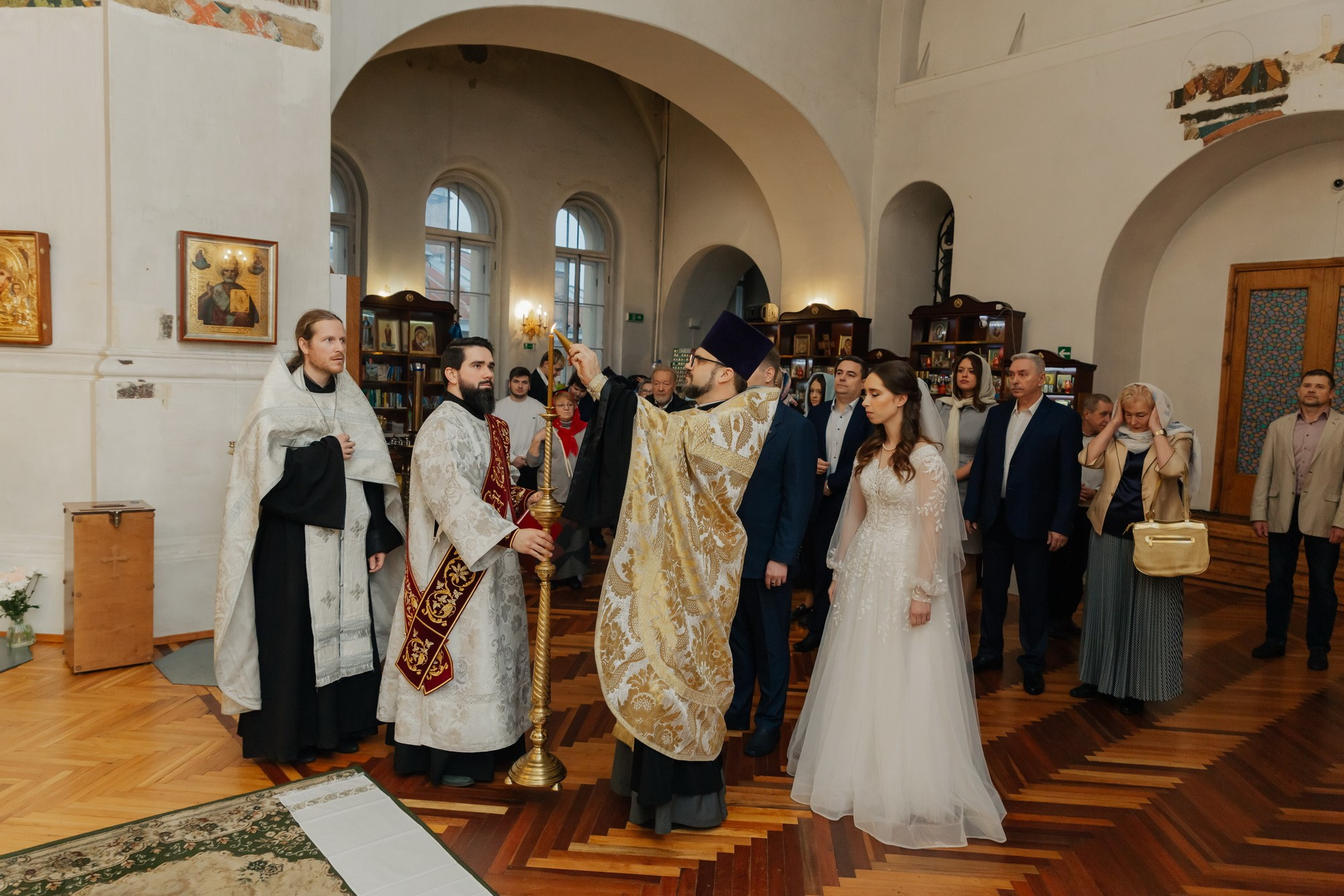 Венчание Храм Покрова Пресвятой Богородицы на Боровой, где провести камерное венчание, стоимость венчания в Венчание Храм Покрова Пресвятой Богородицы на Боровой СПб, лучшие церкви для венчания