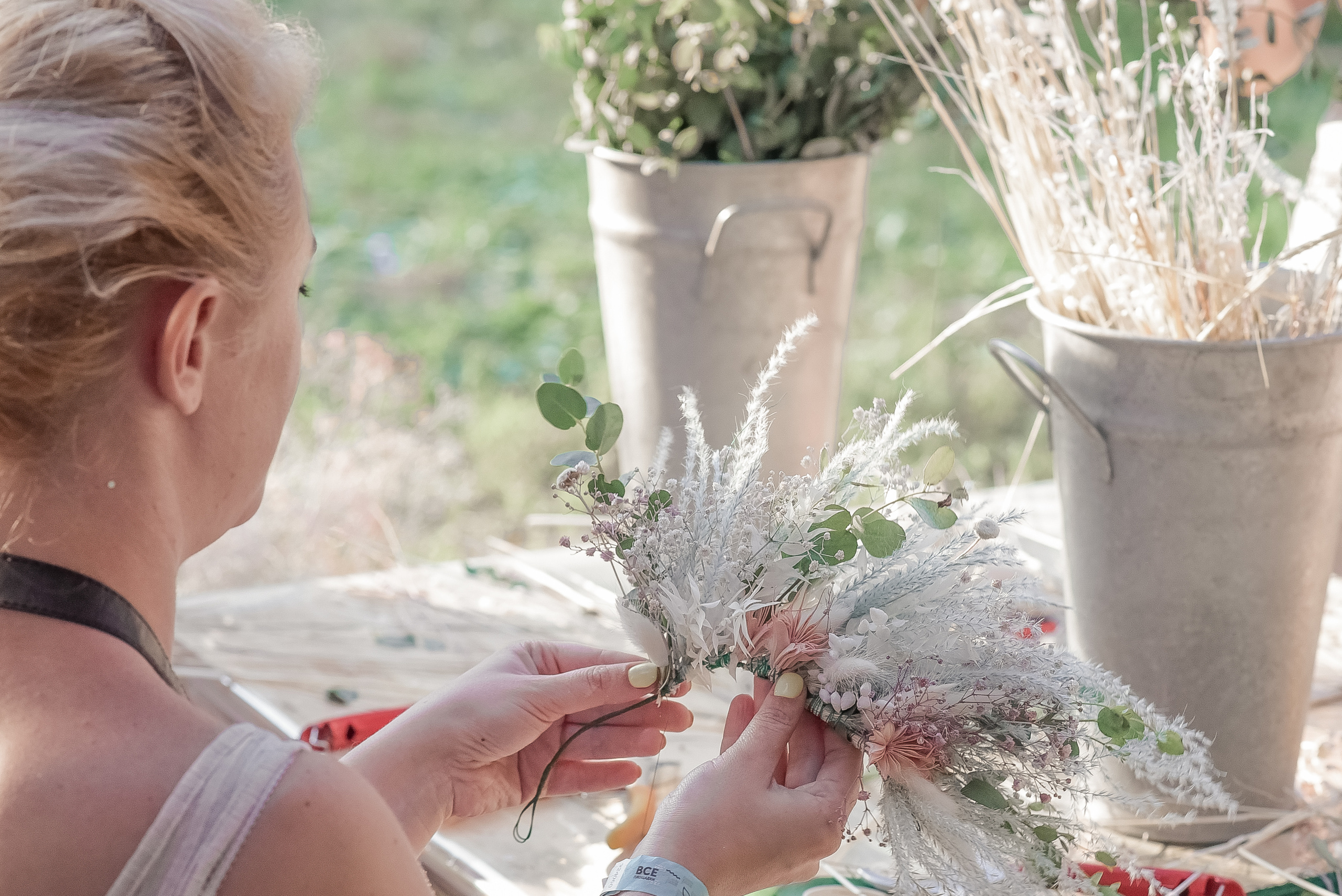 Фотосъёмка для женского журнала: девичник и флористы