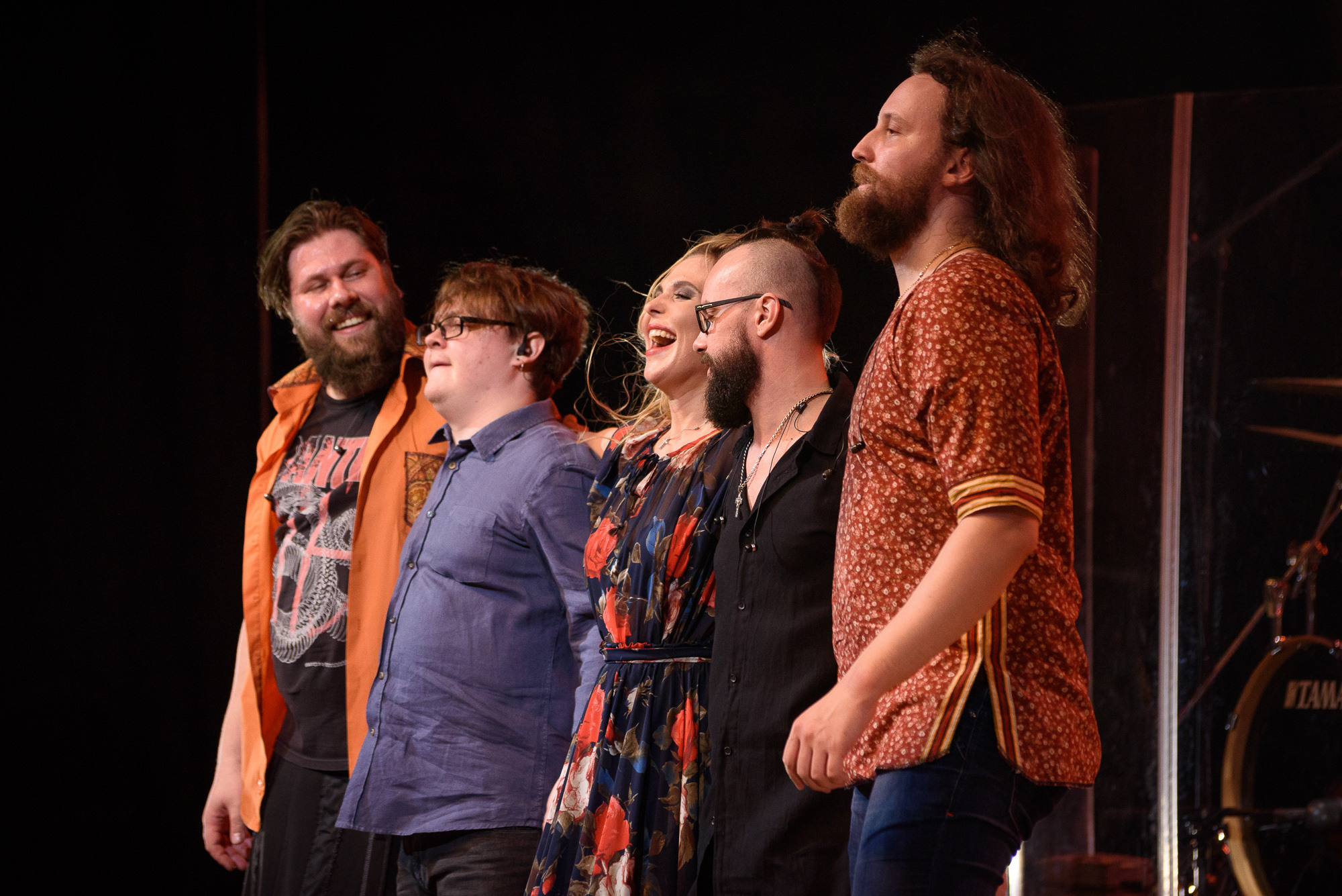 Участники группы "Пелагея" вышли на бис к зрителям после окончания концерта