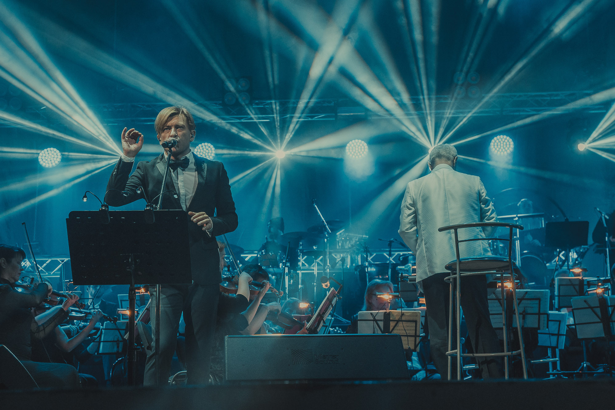 Концерт Би-2 с симфоническим оркестром. Репортажный и концертный фотограф в Волгограде Павел Панько