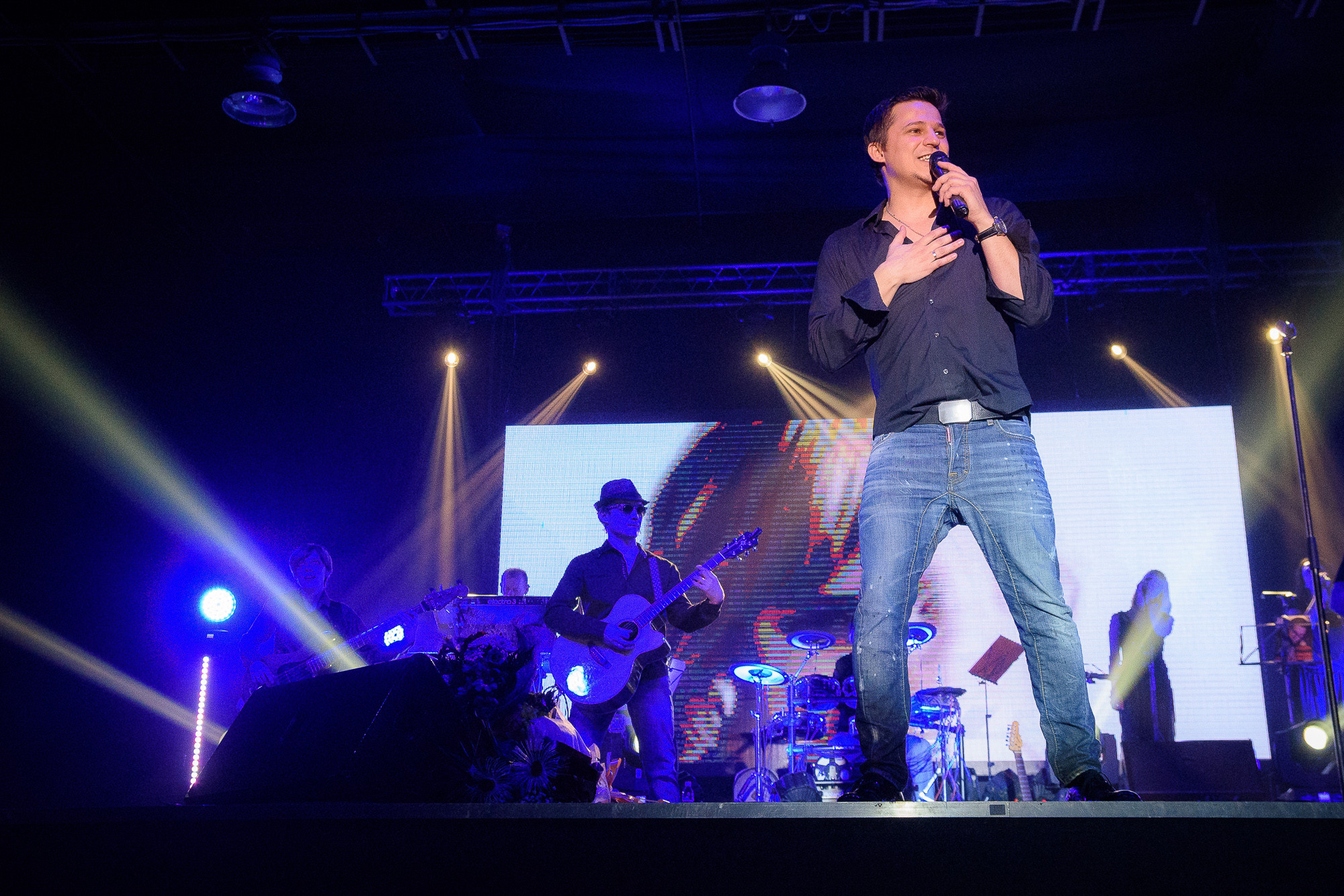 Сольный концерт Максима Олейникова. Репортажный и концертный фотограф в Волгограде Павел Панько