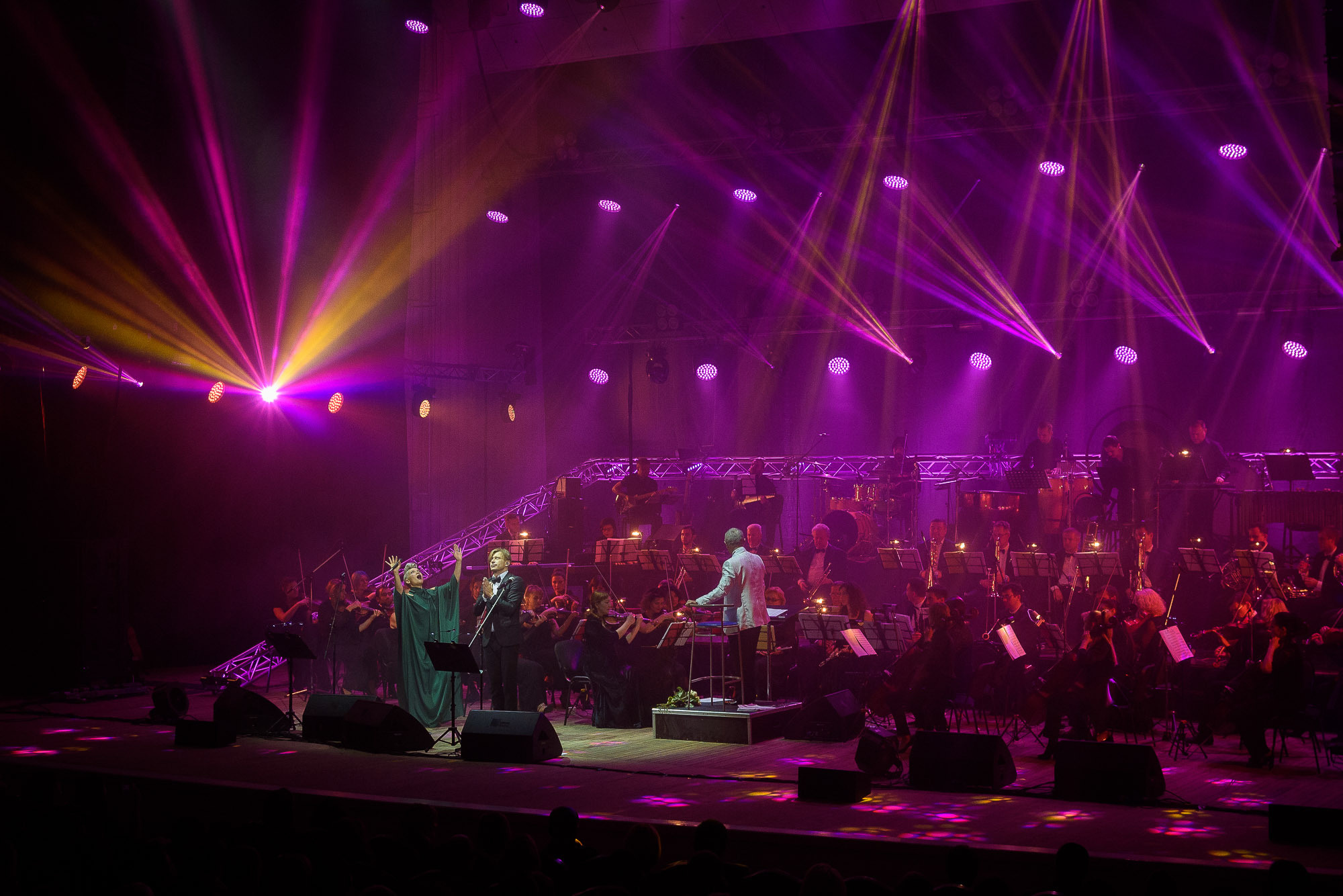 Концерт Би-2 с симфоническим оркестром. Репортажный и концертный фотограф в Волгограде Павел Панько