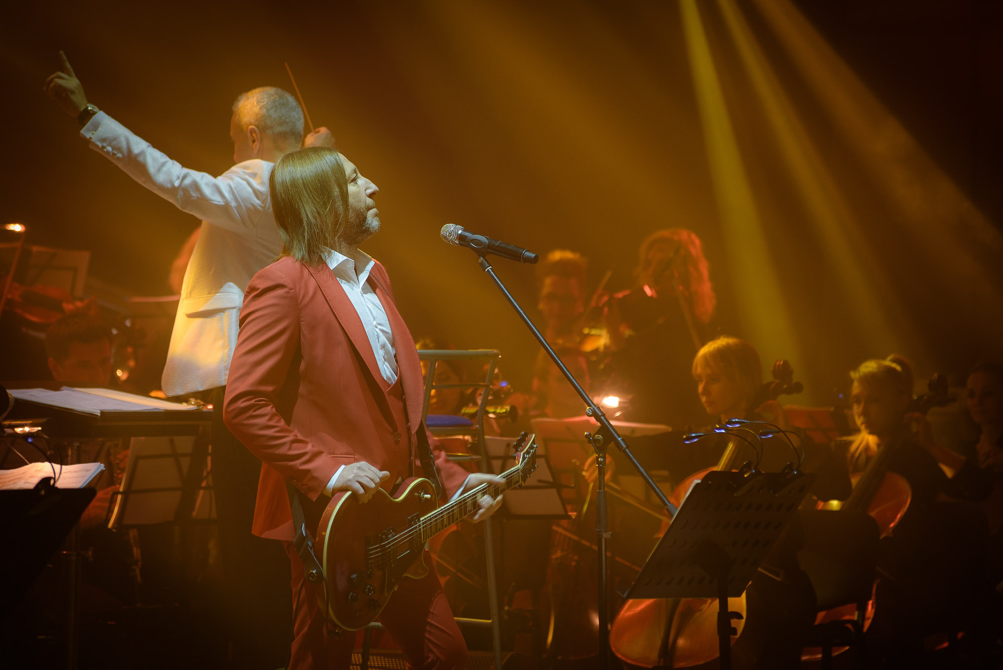 Концерт Би-2 с симфоническим оркестром. Репортажный и концертный фотограф в Волгограде Павел Панько