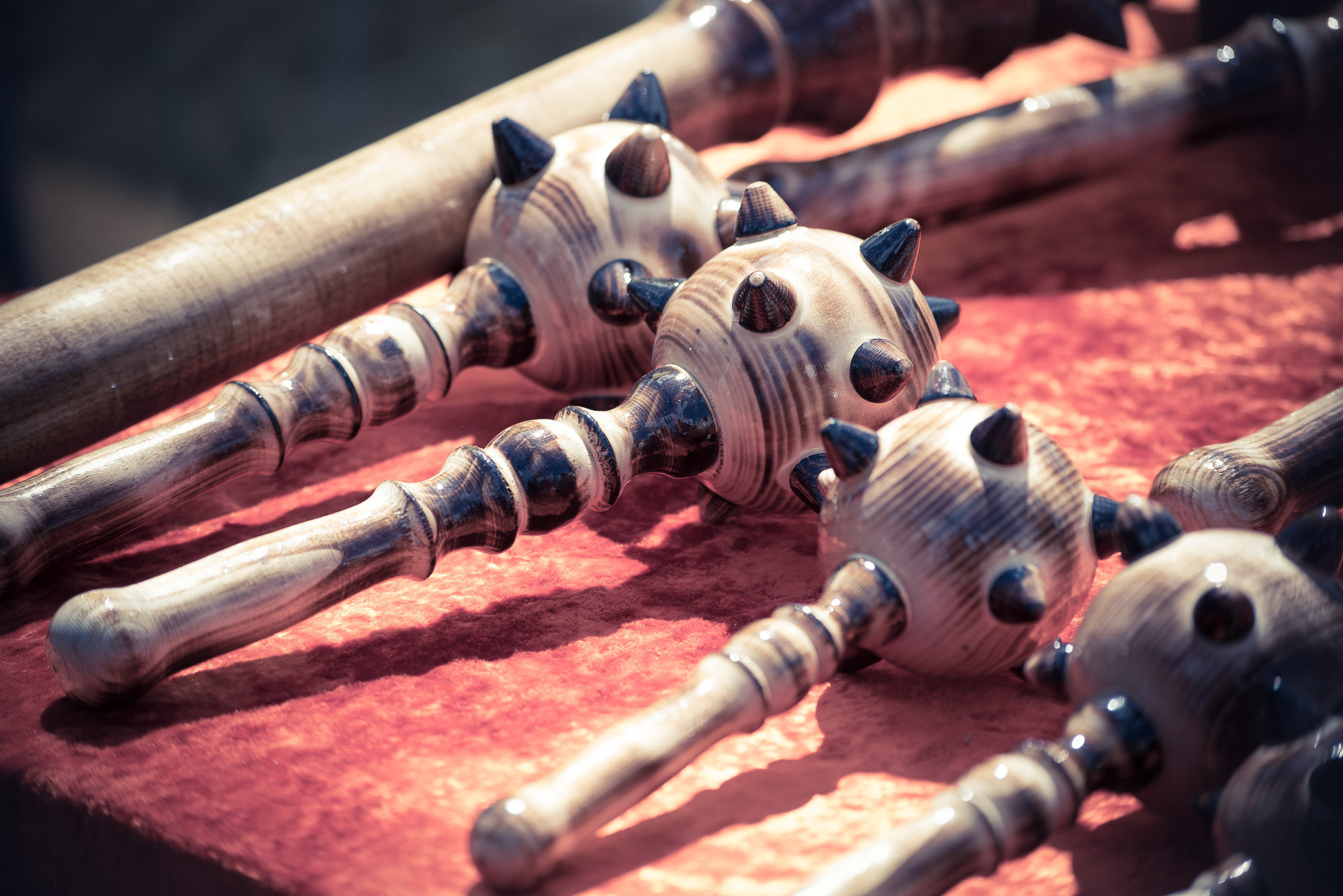 Декоративные деревянные булавы